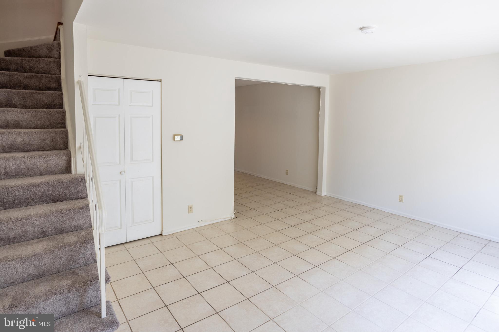 PEMBROOKE - Residential