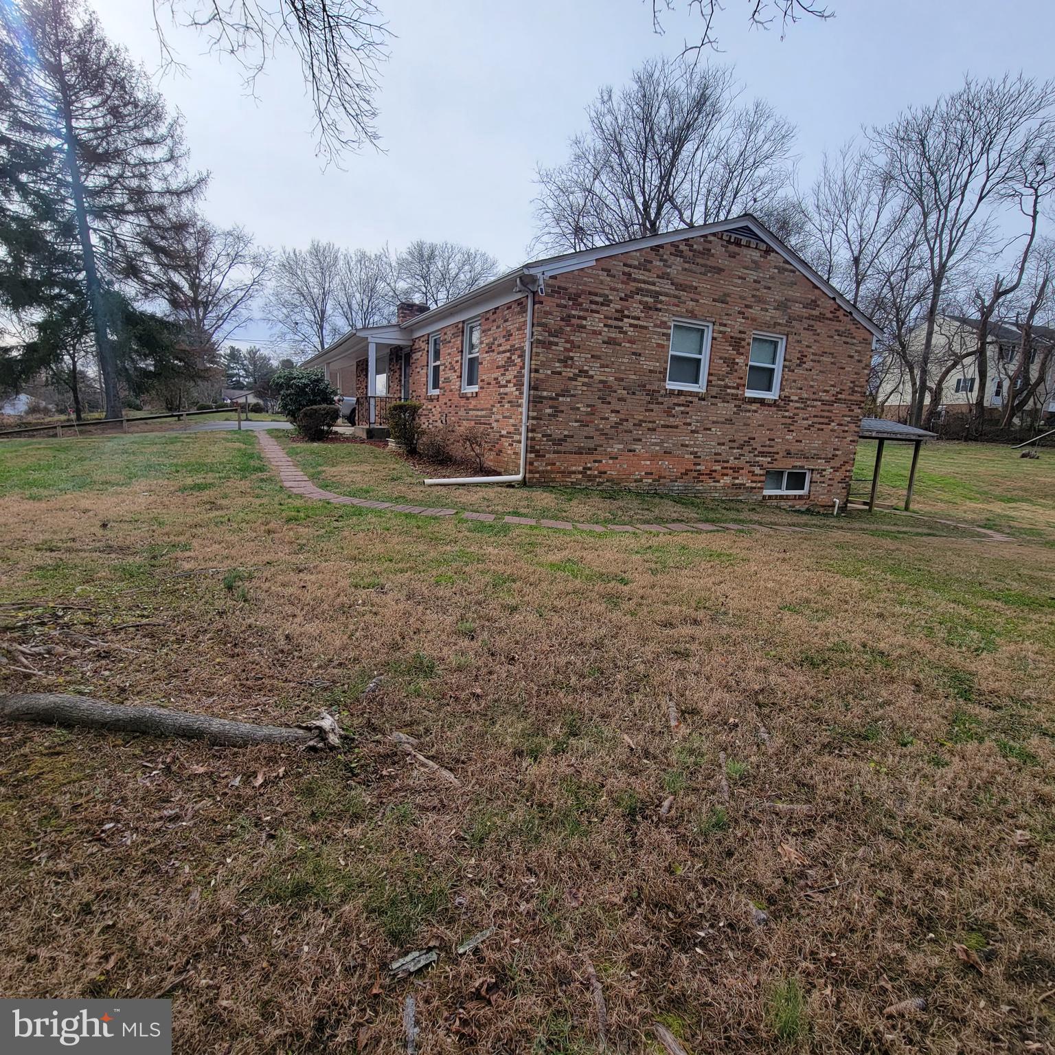 PLEASANT FIELDS - Residential Lease