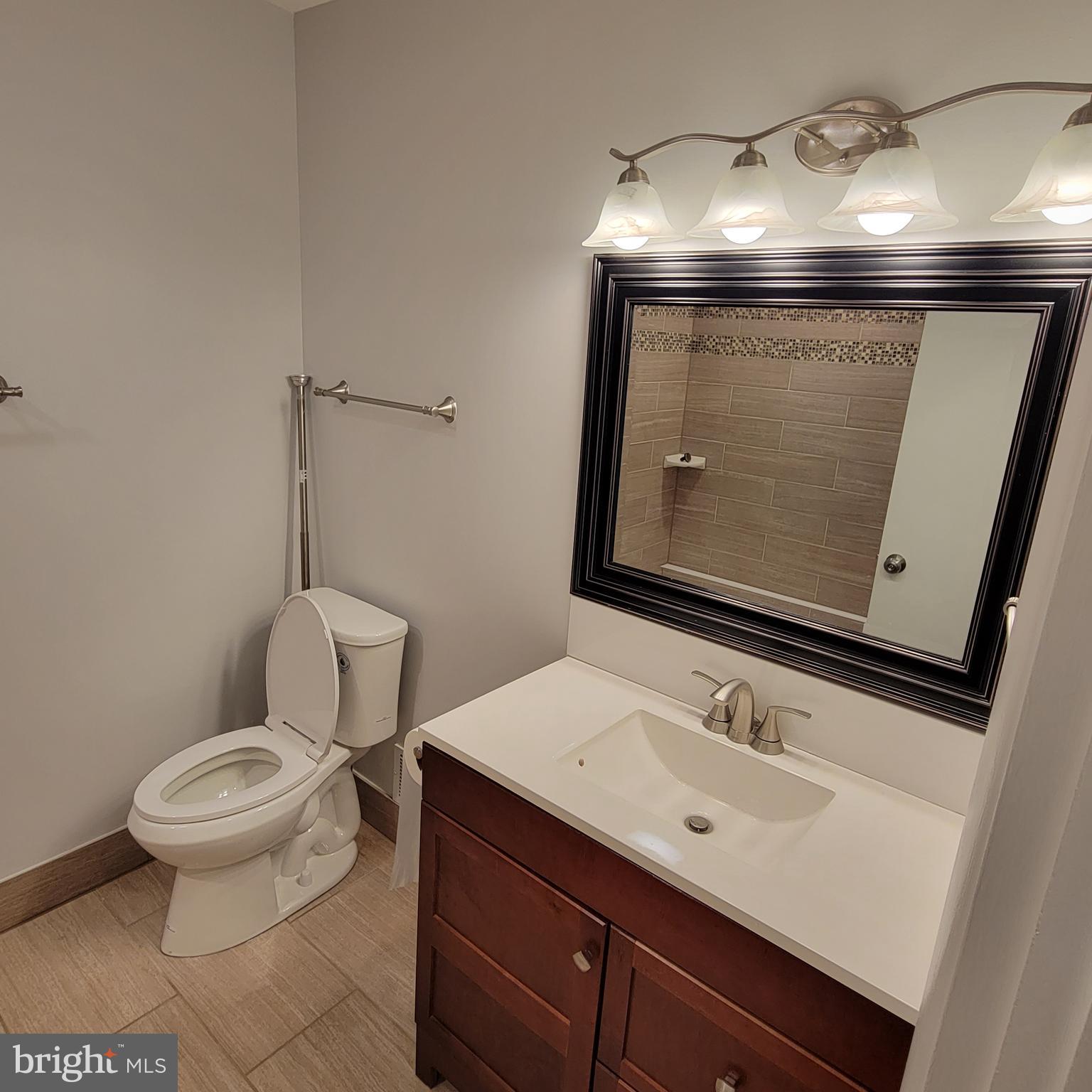 PLEASANT FIELDS - Residential Lease