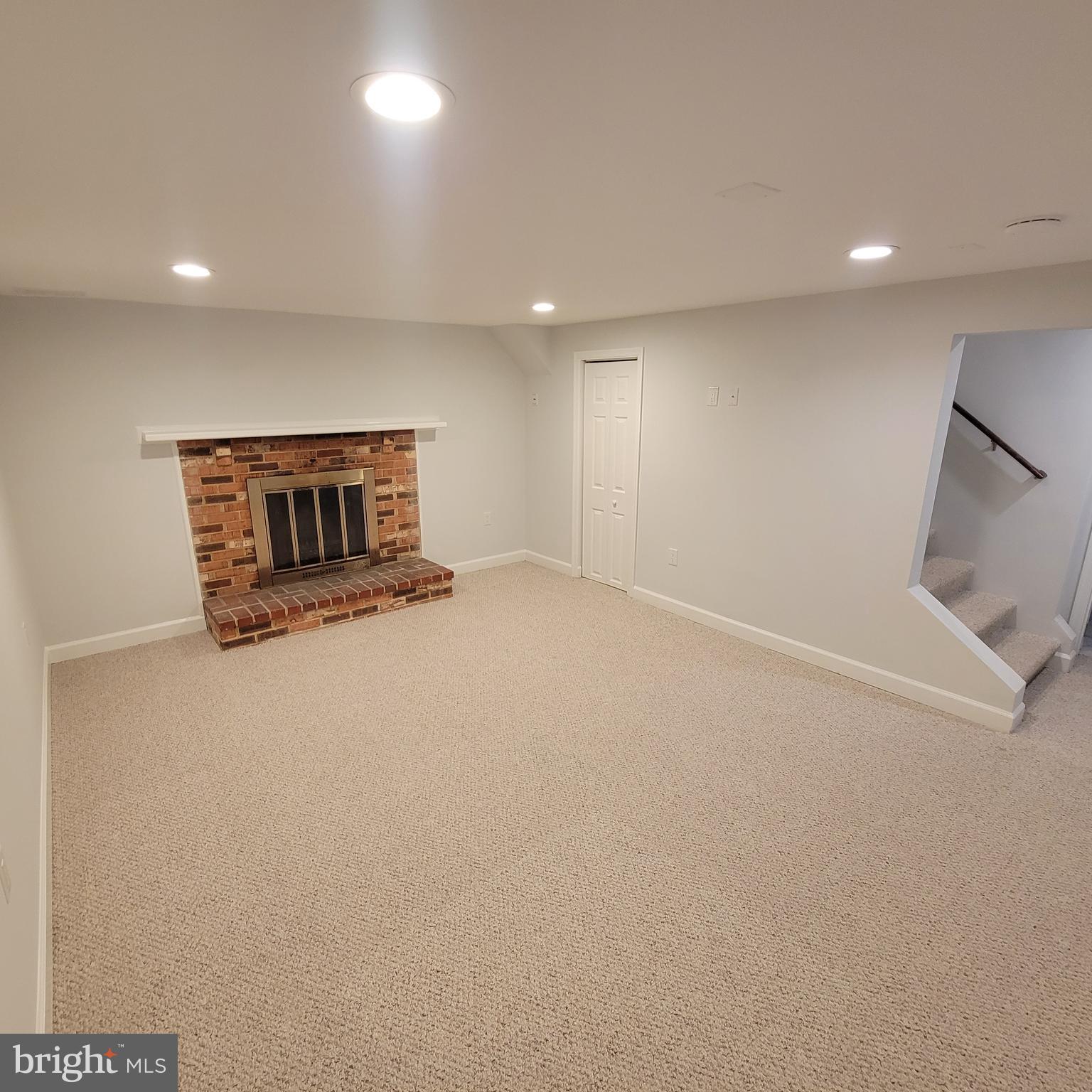 PLEASANT FIELDS - Residential Lease