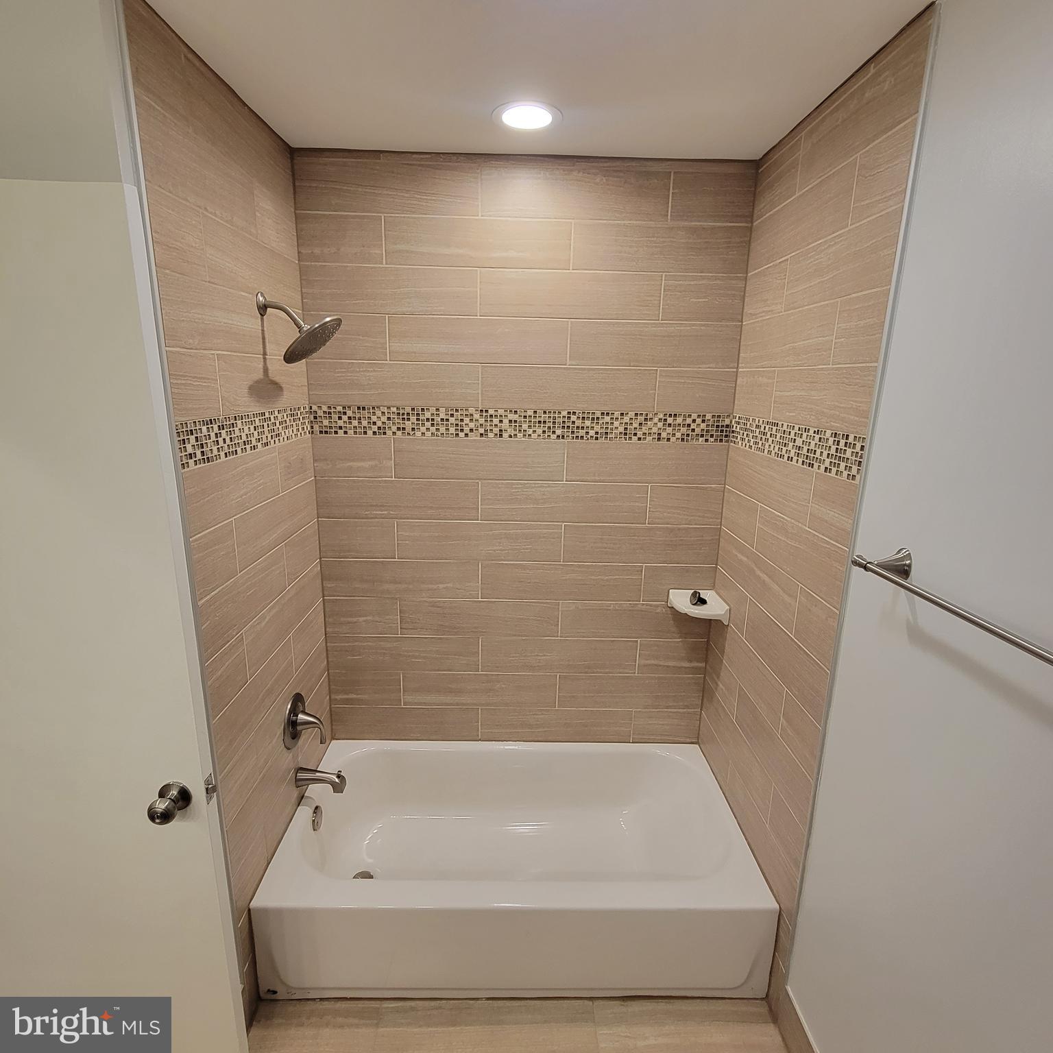 PLEASANT FIELDS - Residential Lease