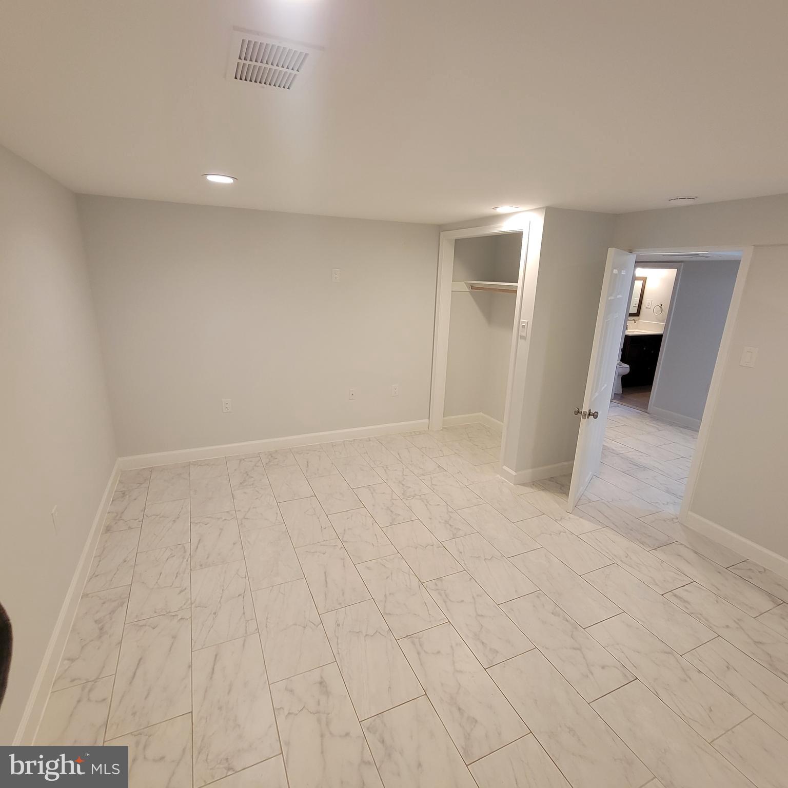 PLEASANT FIELDS - Residential Lease