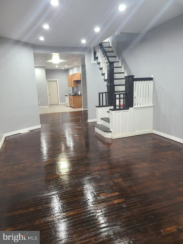Attention Buyers- Please have your agents explain about the First Front Door Grant and the Grant Philly Programs. A buyer can get in to a home to own for little money.
Huge 4 bedroom 1.5 bath row in MINT condition. Recently updated with newer kitchen and appliances; newer bathroom; newer powder room; newer windows; new roof 2021; new hot water heater 2020. Almost 1600 square feet of home makes this one of the best deals in the area. Conveniently located near public transportation; local schools and rec center. Walk to the Lehigh shopping district. Bike or walk to the River Drive areas only blocks away. Close to Temple Uniiversity and Temple hospital. Many more details and pictures to follow.