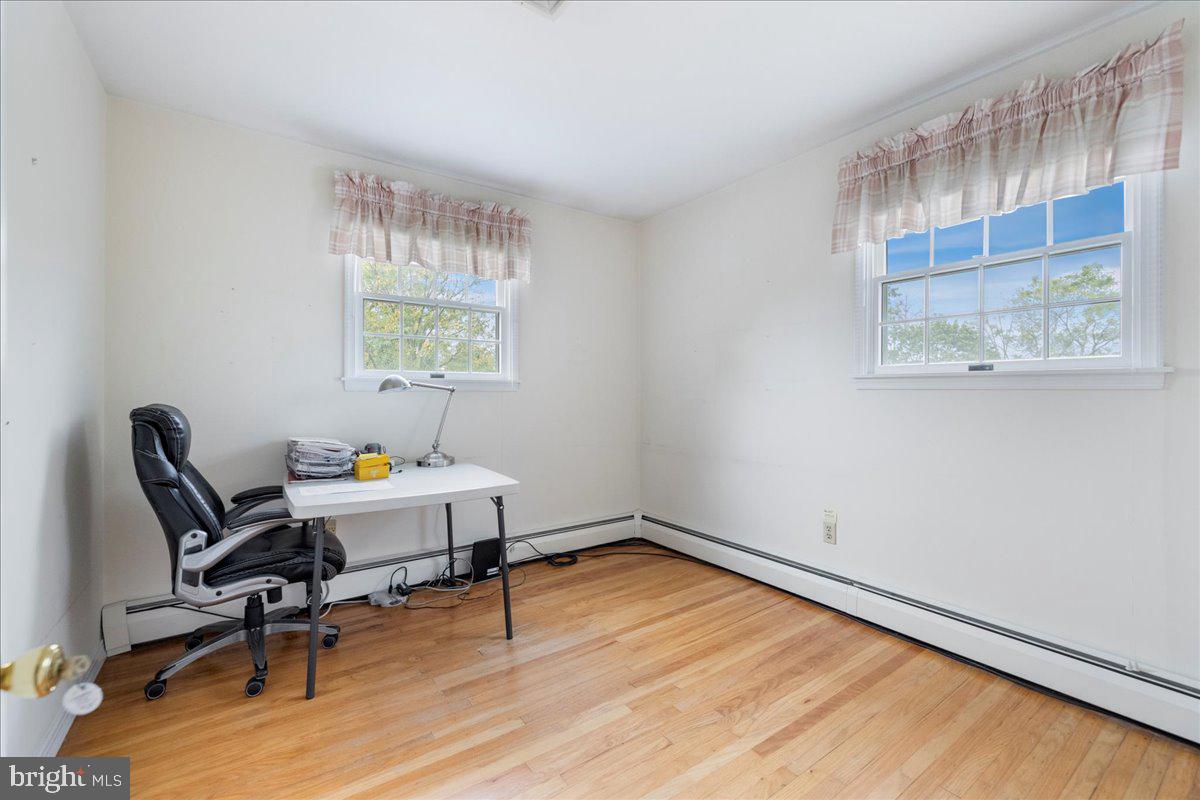 OXBOW MDWS - Residential