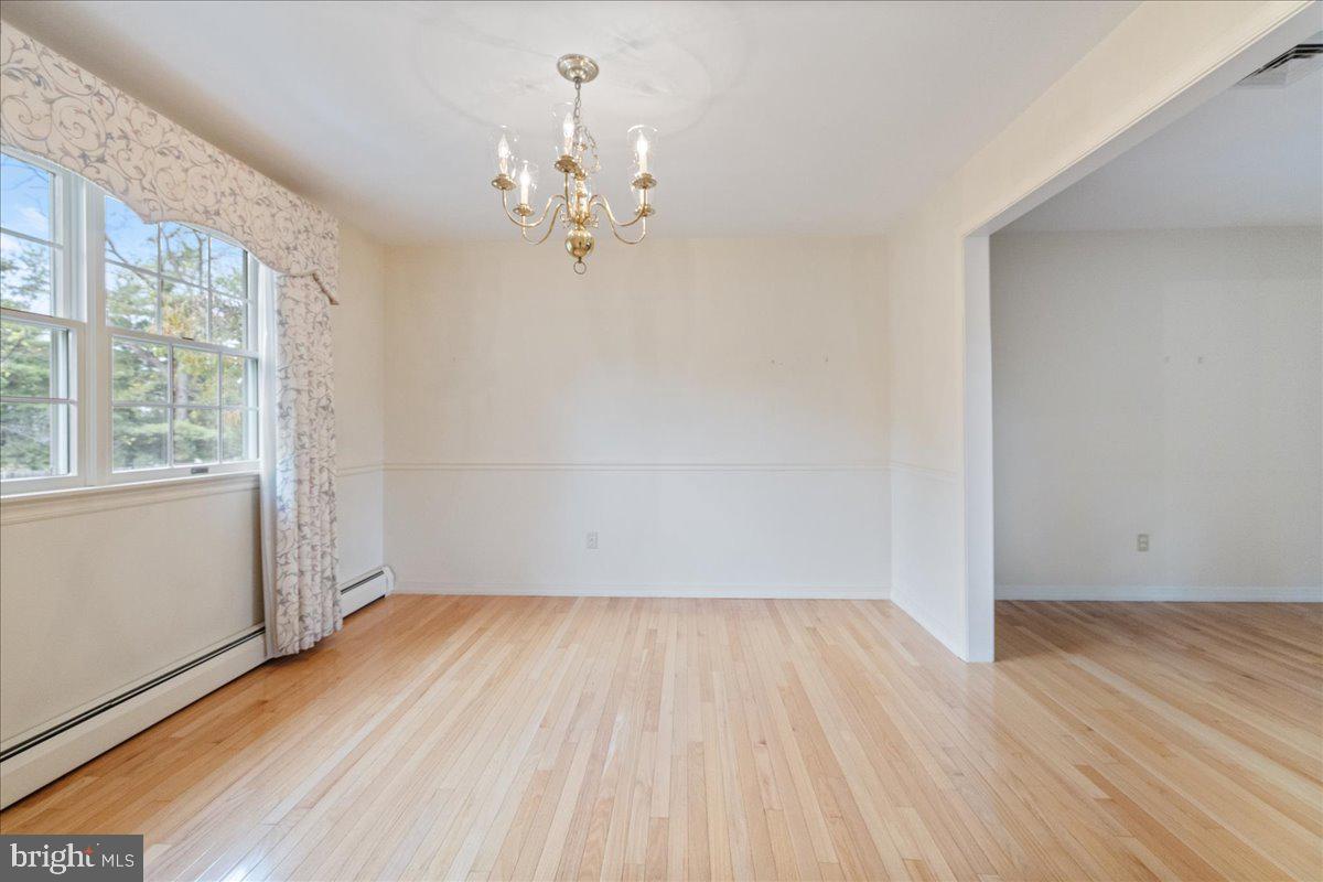 OXBOW MDWS - Residential