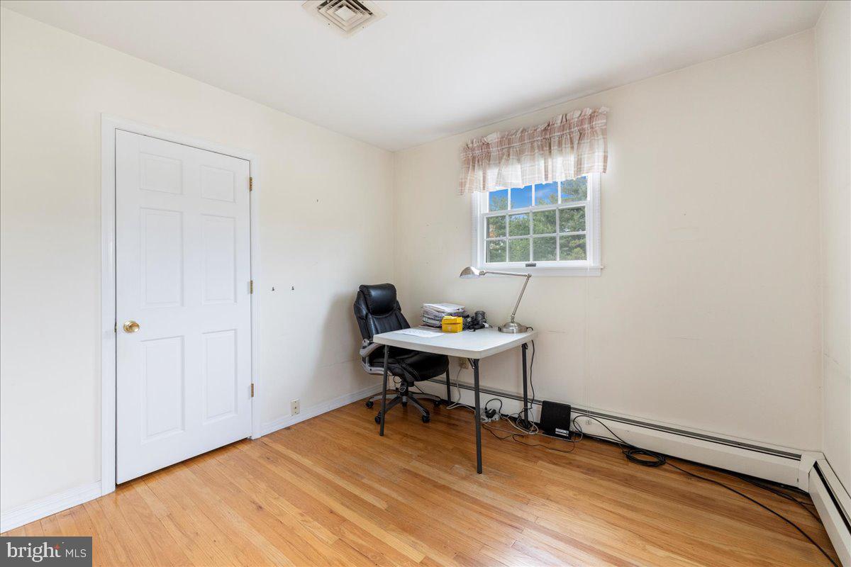 OXBOW MDWS - Residential