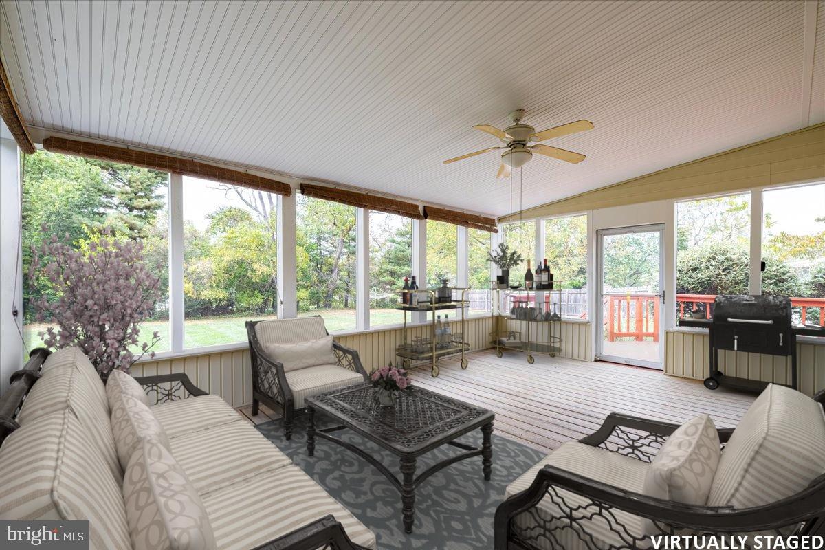 OXBOW MDWS - Residential