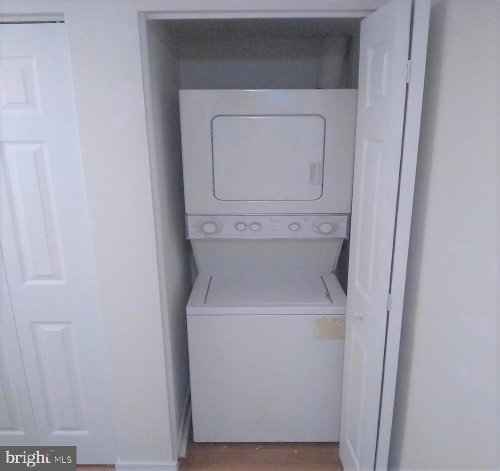 FRANKLIN SQUARE HISTORIC DISTRICT - Residential Lease