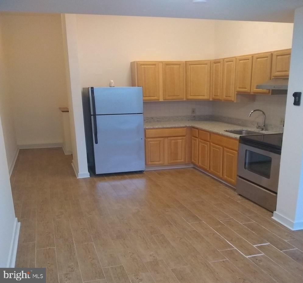 FRANKLIN SQUARE HISTORIC DISTRICT - Residential Lease