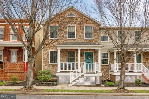 Townhouse For Sale - 3123 Tilden Drive<br/> BALTIMORE, MD 21211