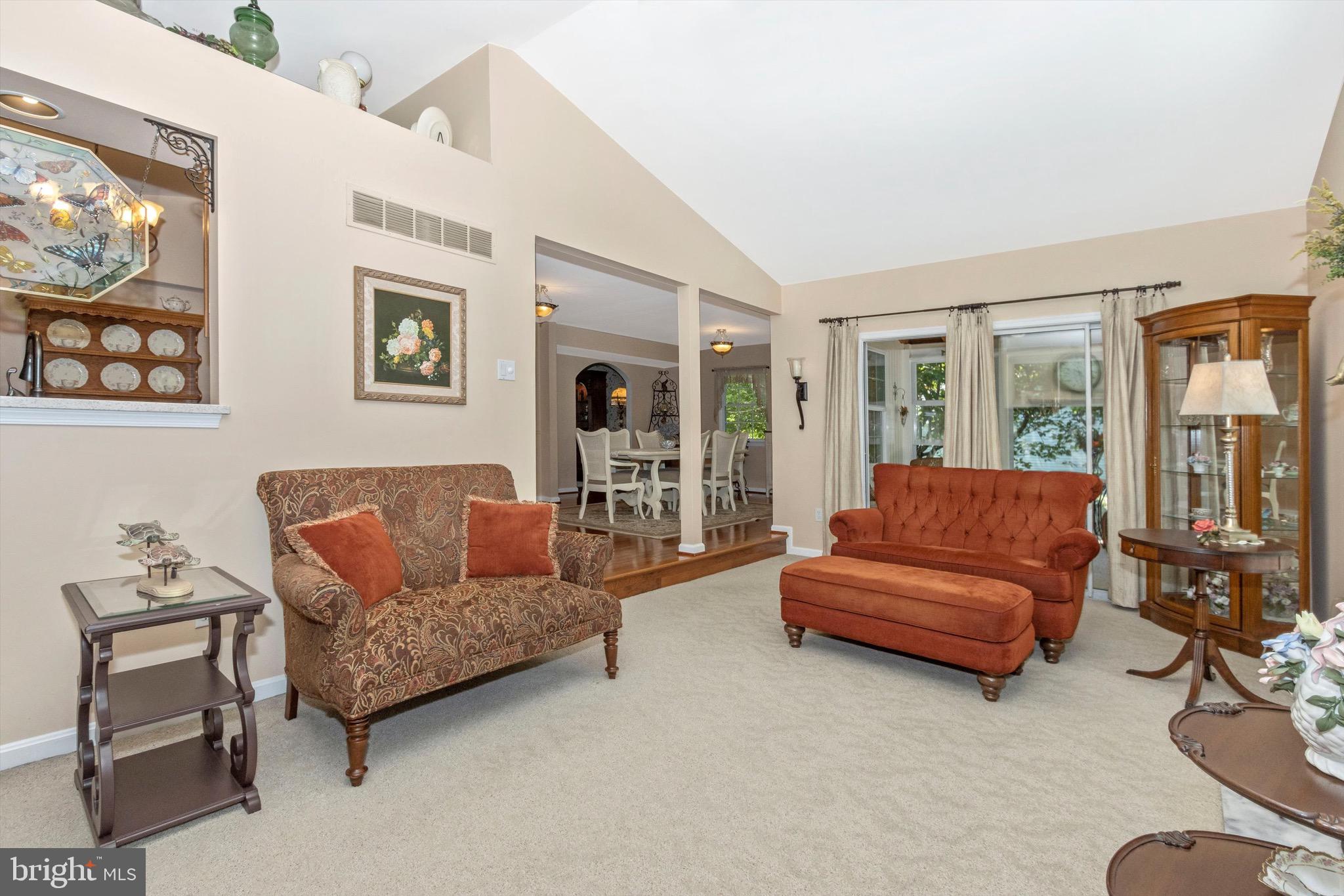 ROBIN MEADOWS - Residential