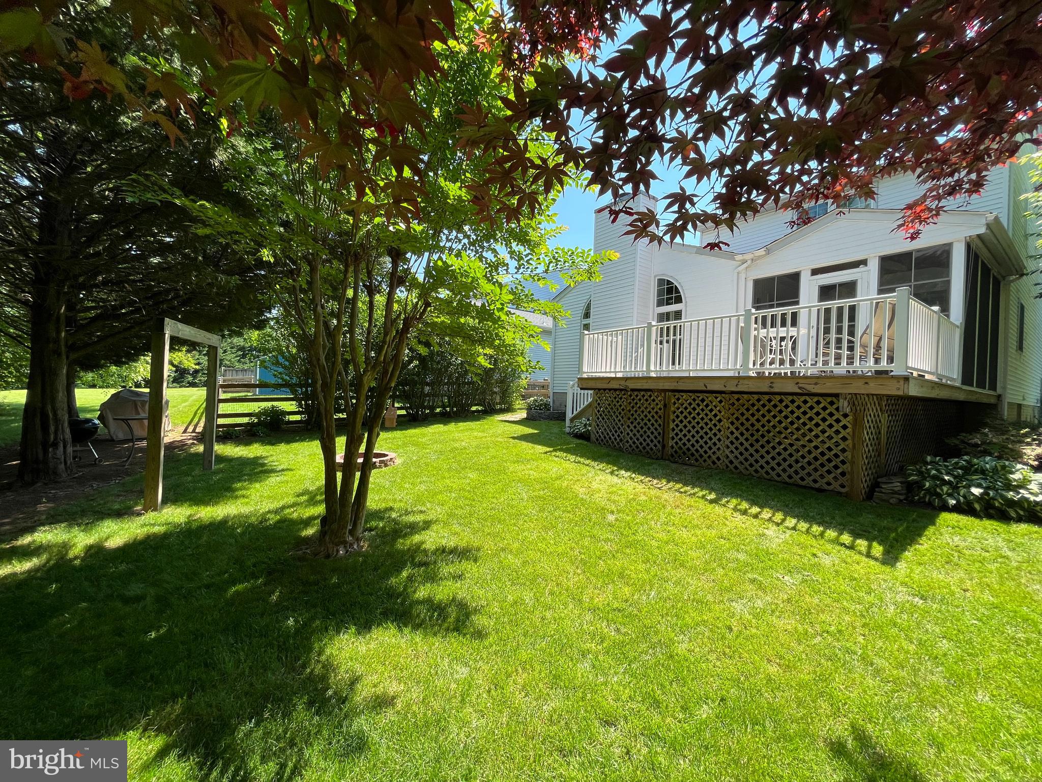 ROBIN MEADOWS - Residential