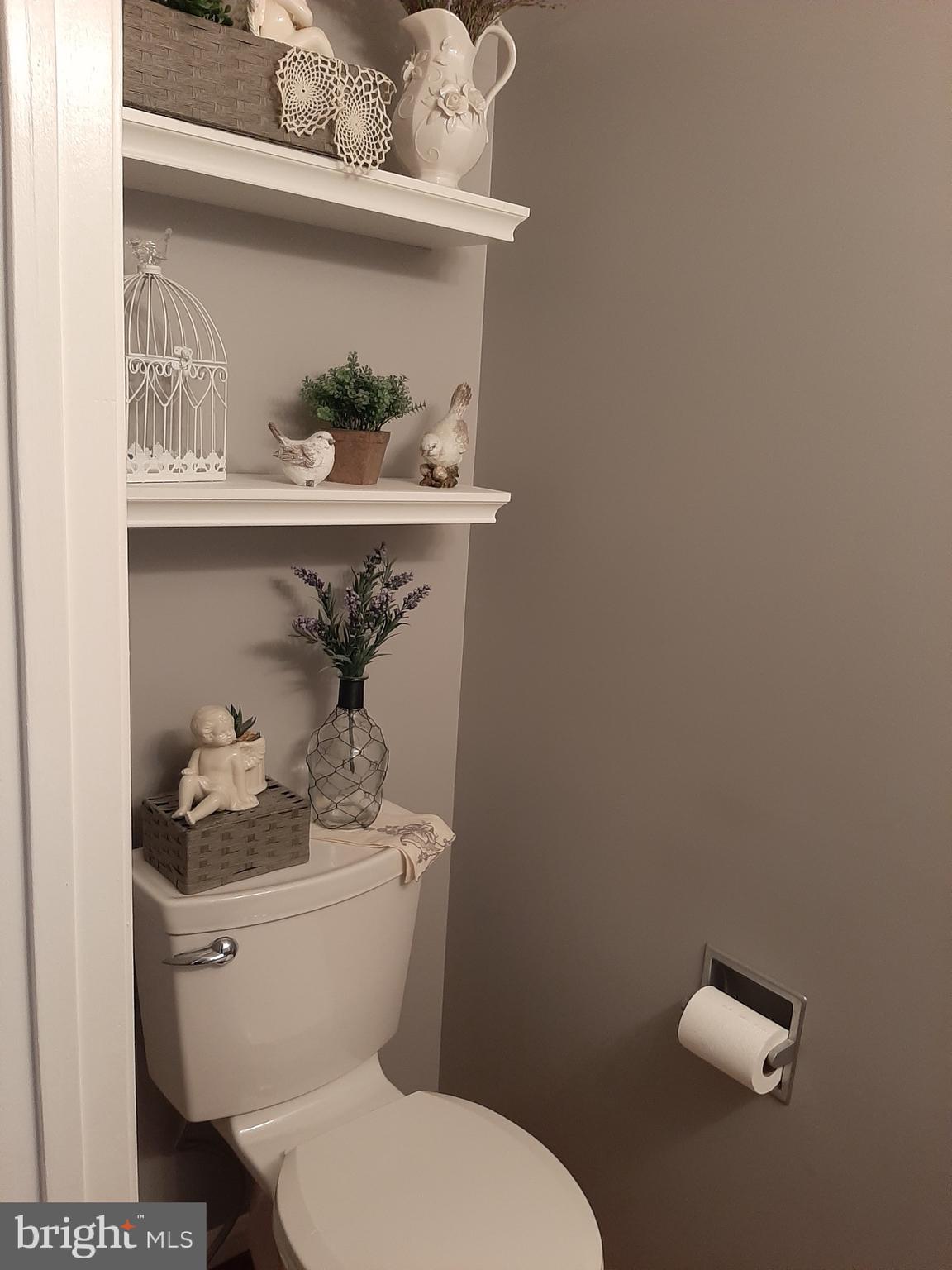 ROBIN MEADOWS - Residential