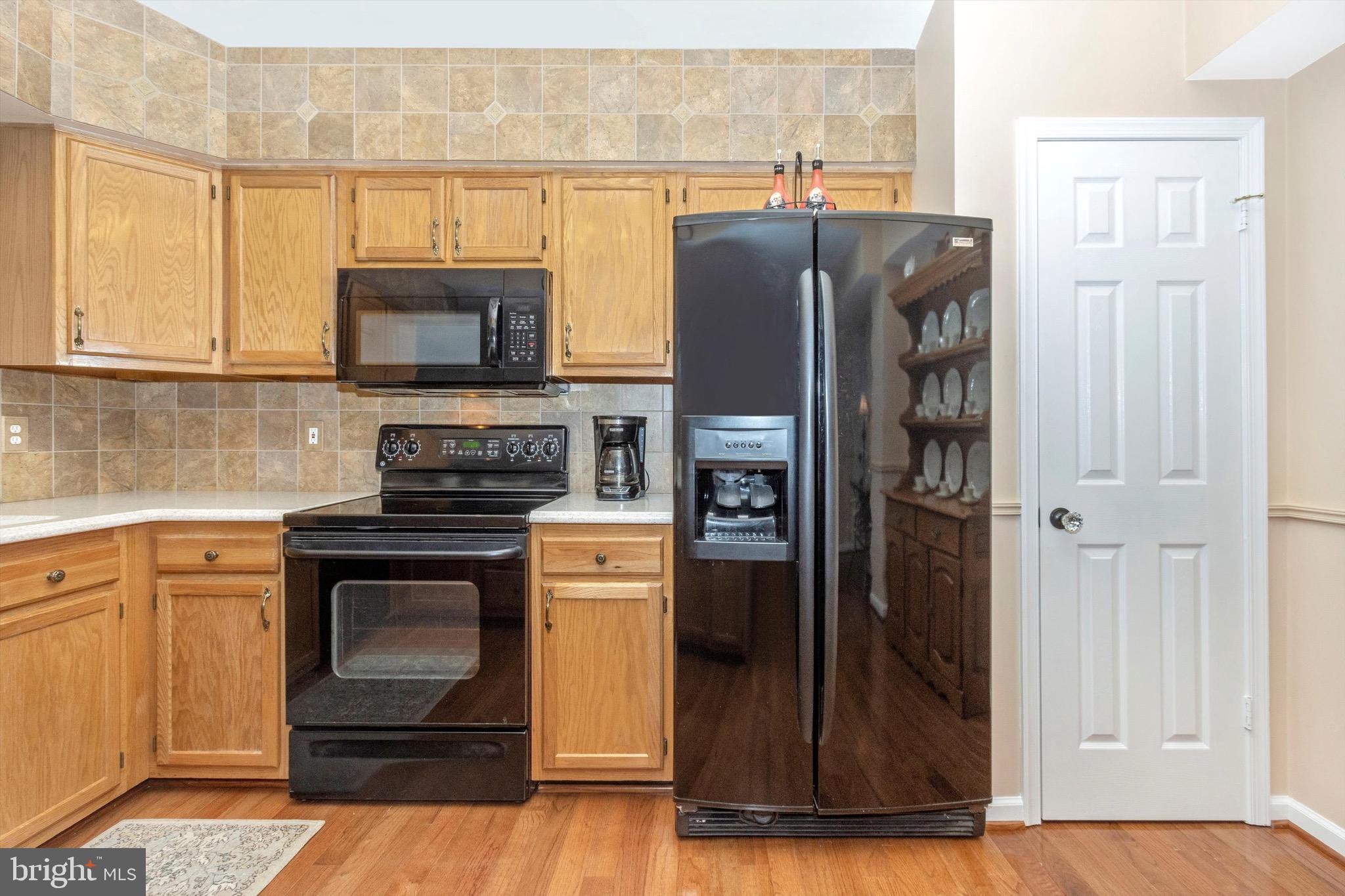 ROBIN MEADOWS - Residential