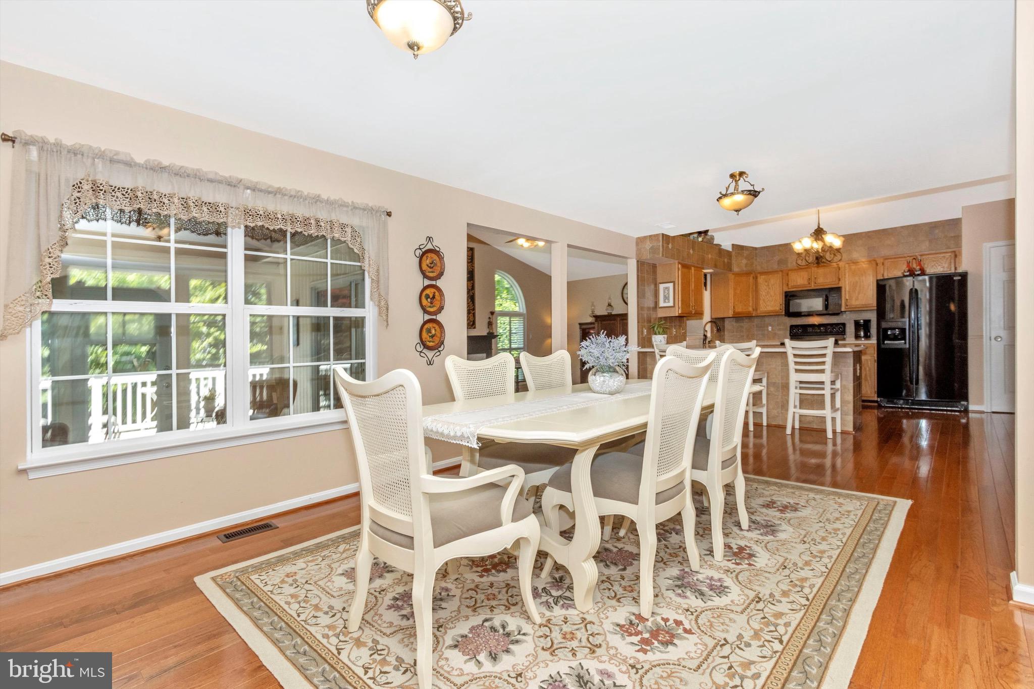 ROBIN MEADOWS - Residential