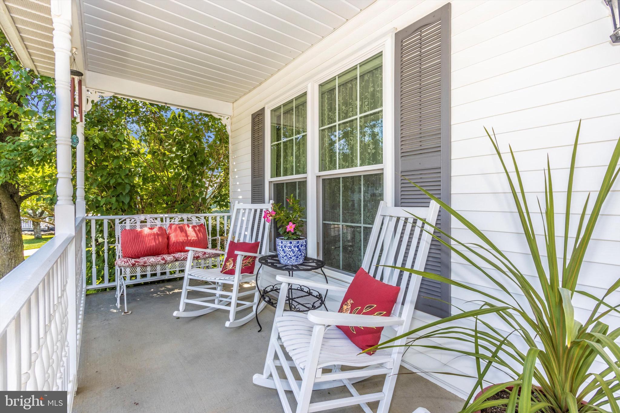 ROBIN MEADOWS - Residential