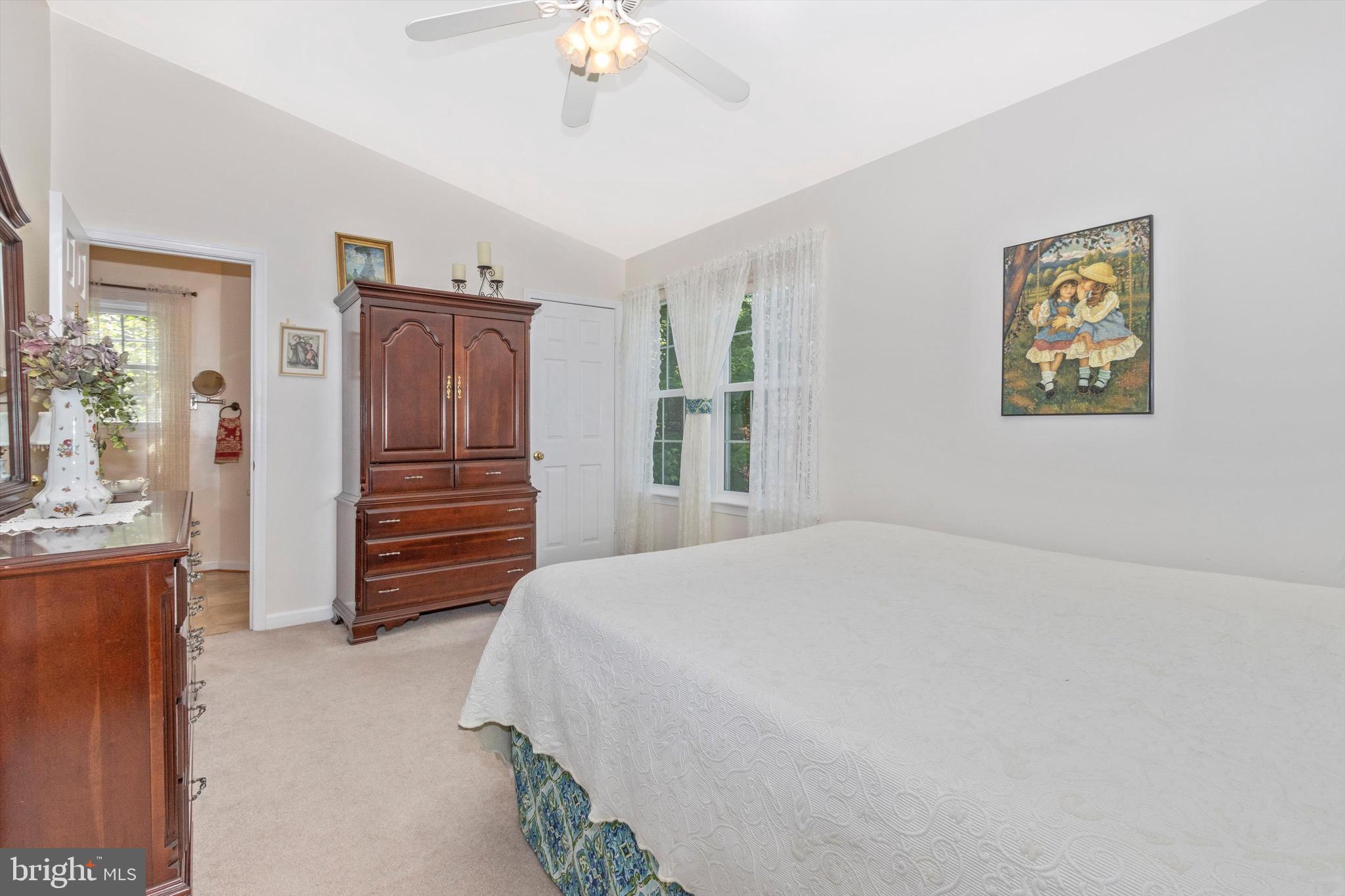 ROBIN MEADOWS - Residential