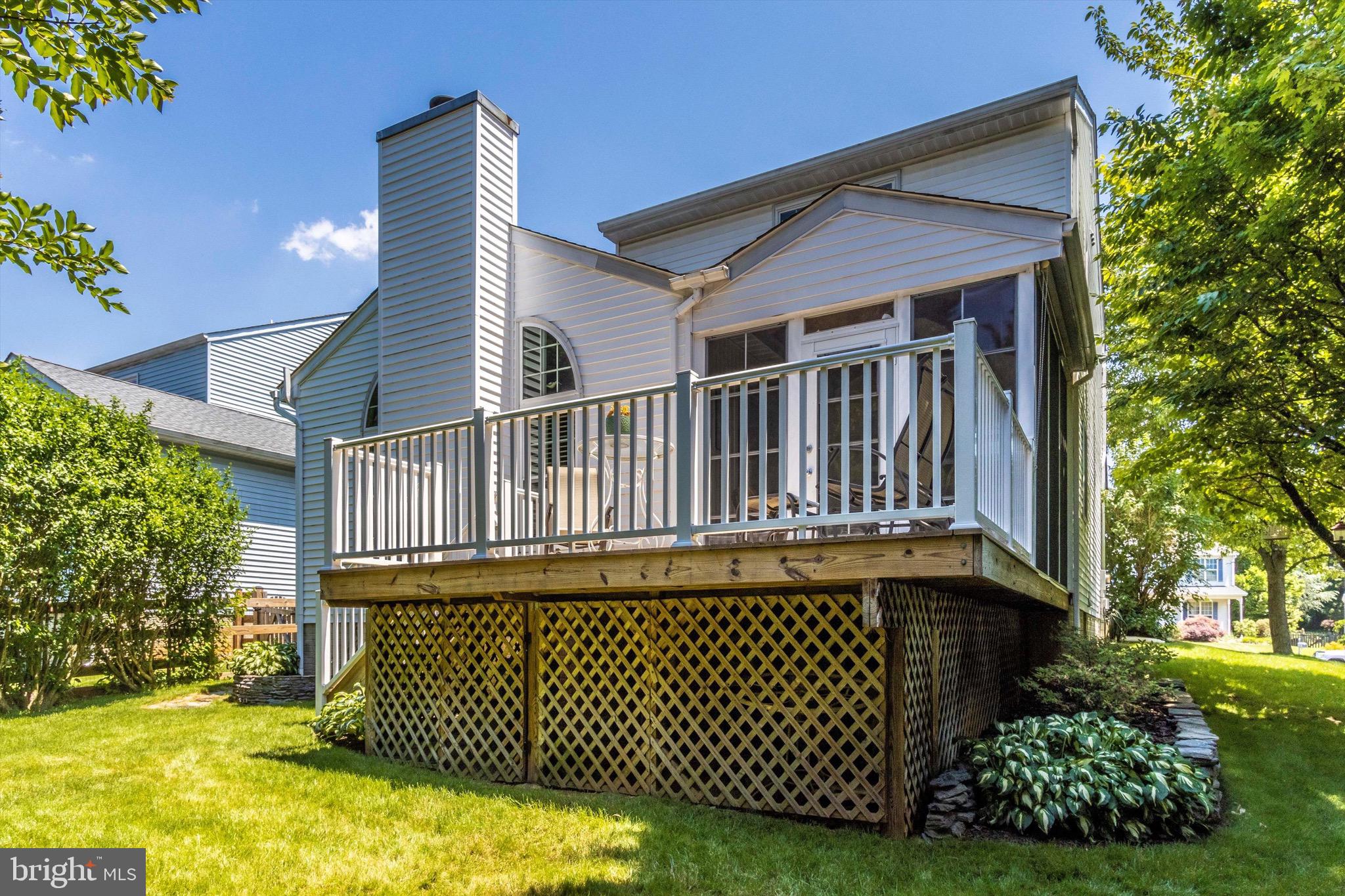 ROBIN MEADOWS - Residential