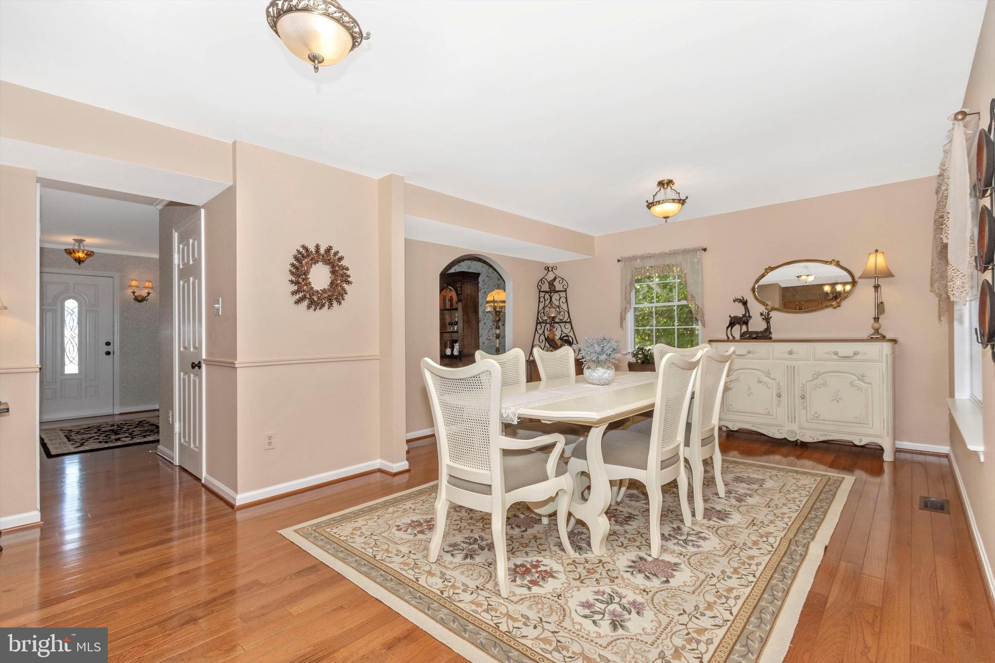 ROBIN MEADOWS - Residential