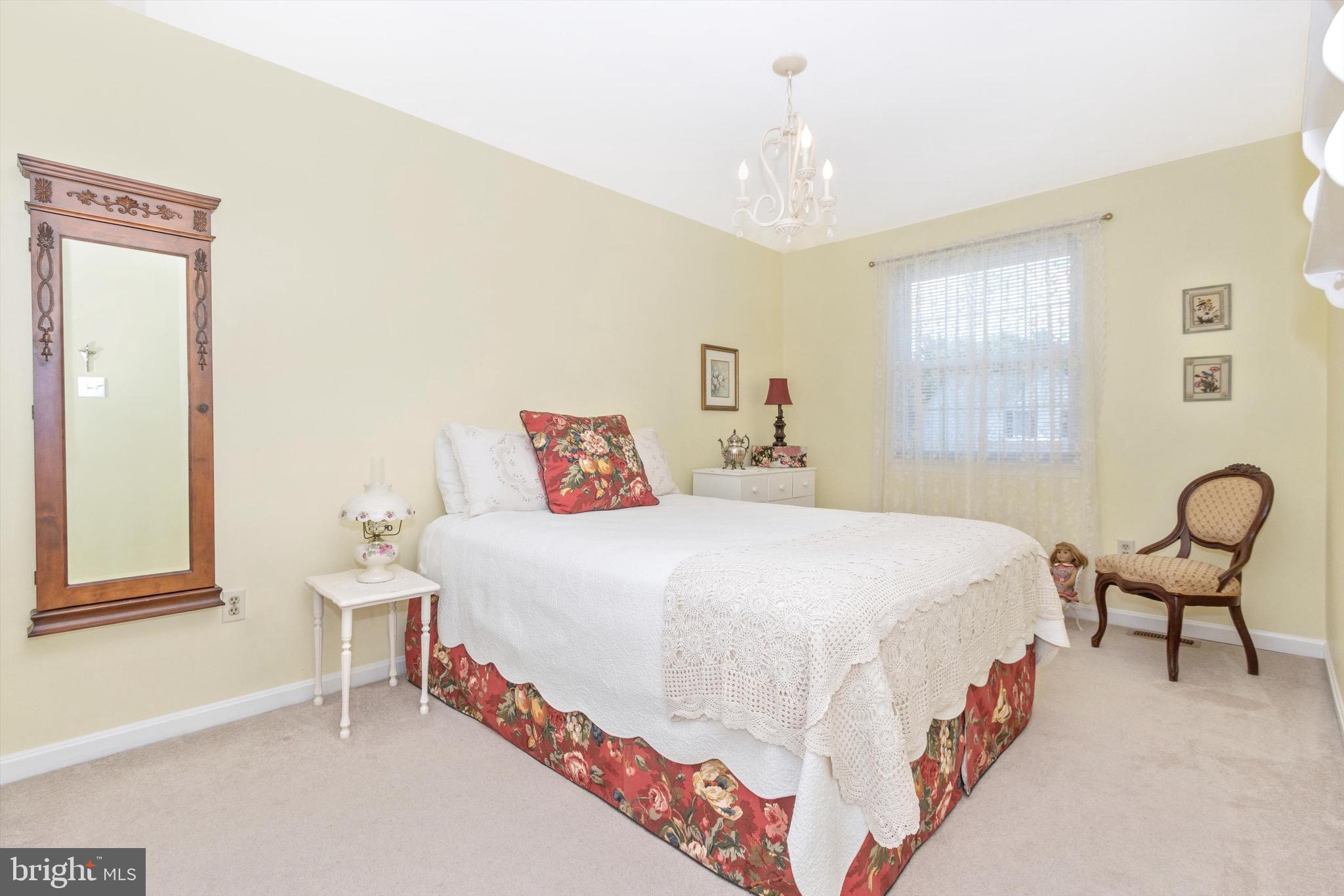 ROBIN MEADOWS - Residential