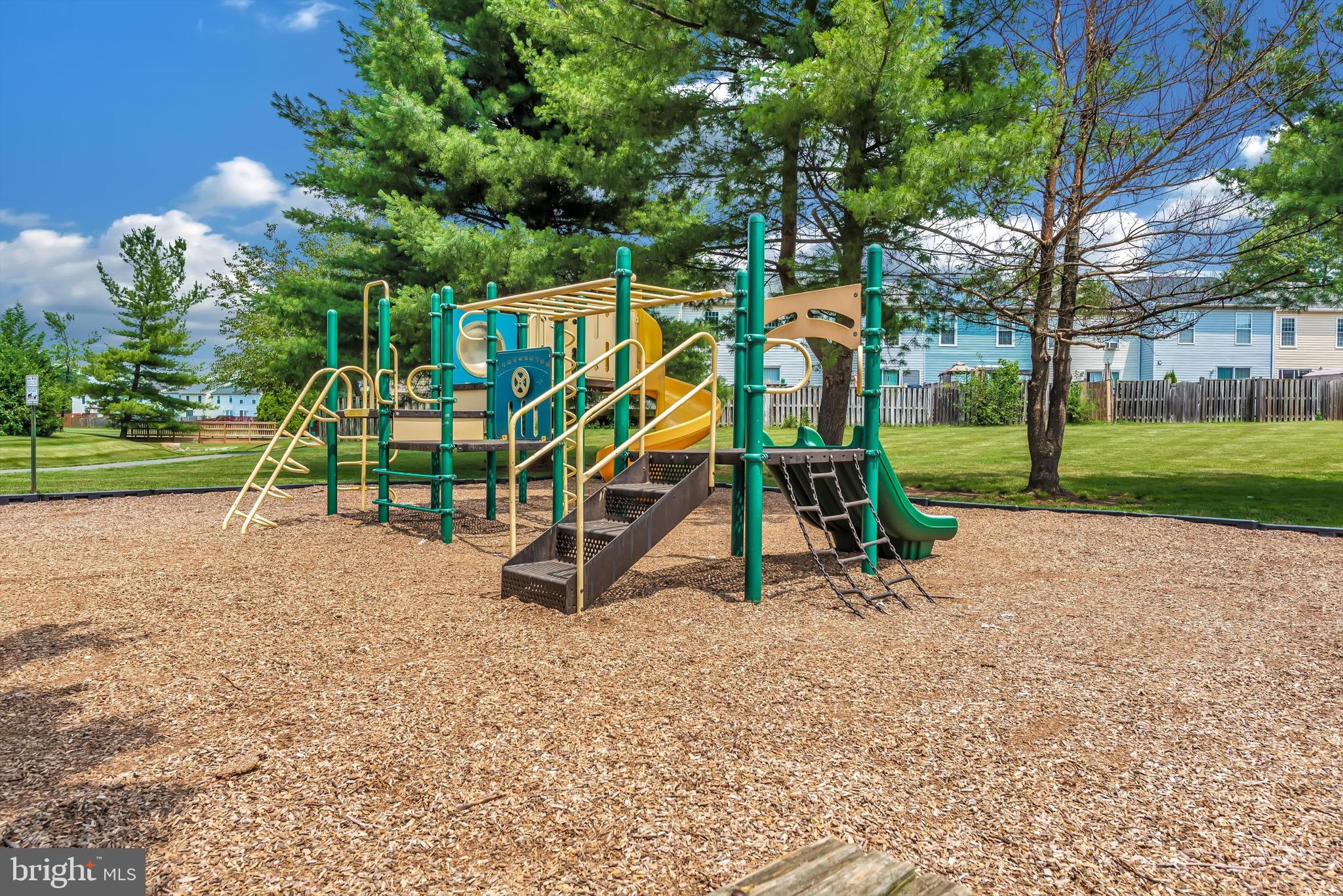 ROBIN MEADOWS - Residential