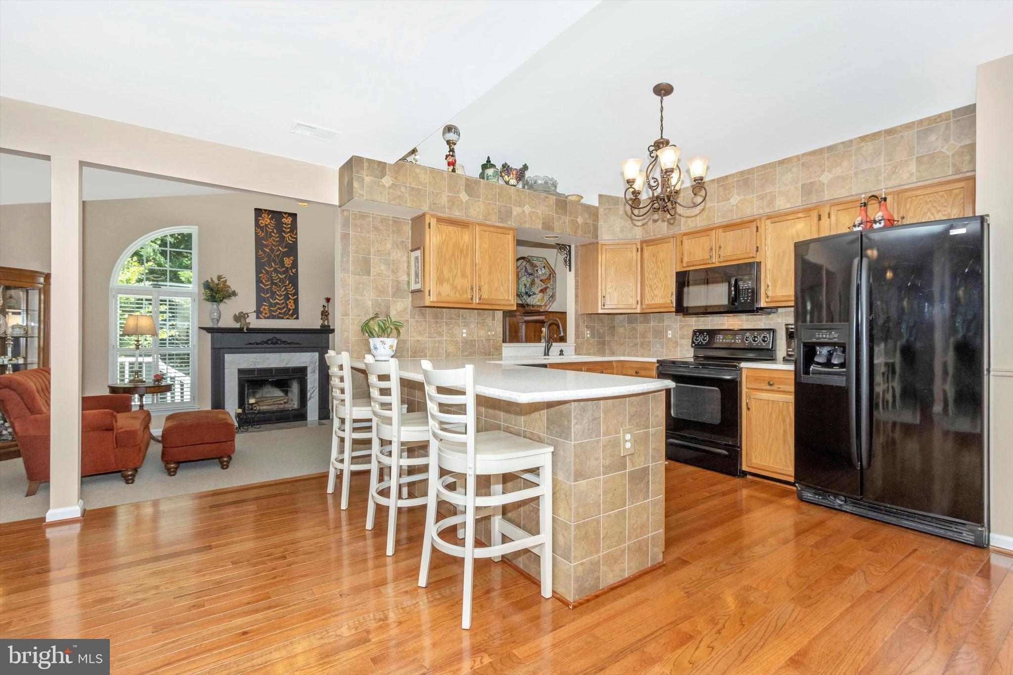 ROBIN MEADOWS - Residential