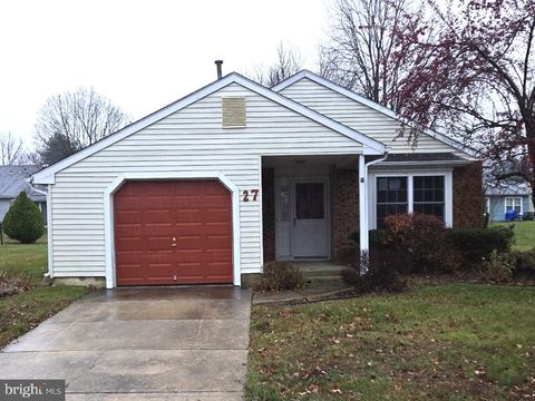 27 KELLY DRIVE WOODBURY NJ 08096