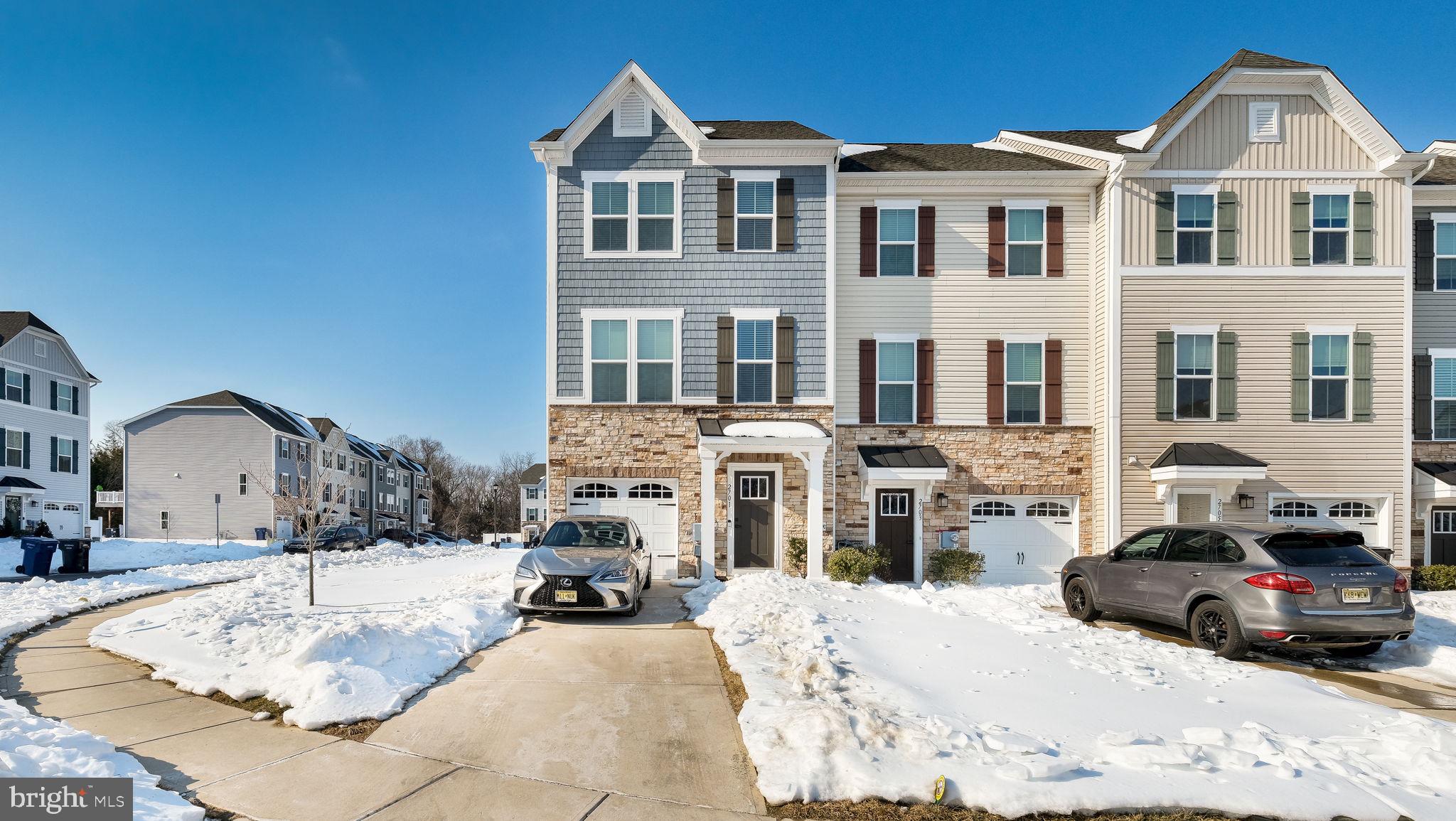 2701 LAMINGTON COURT