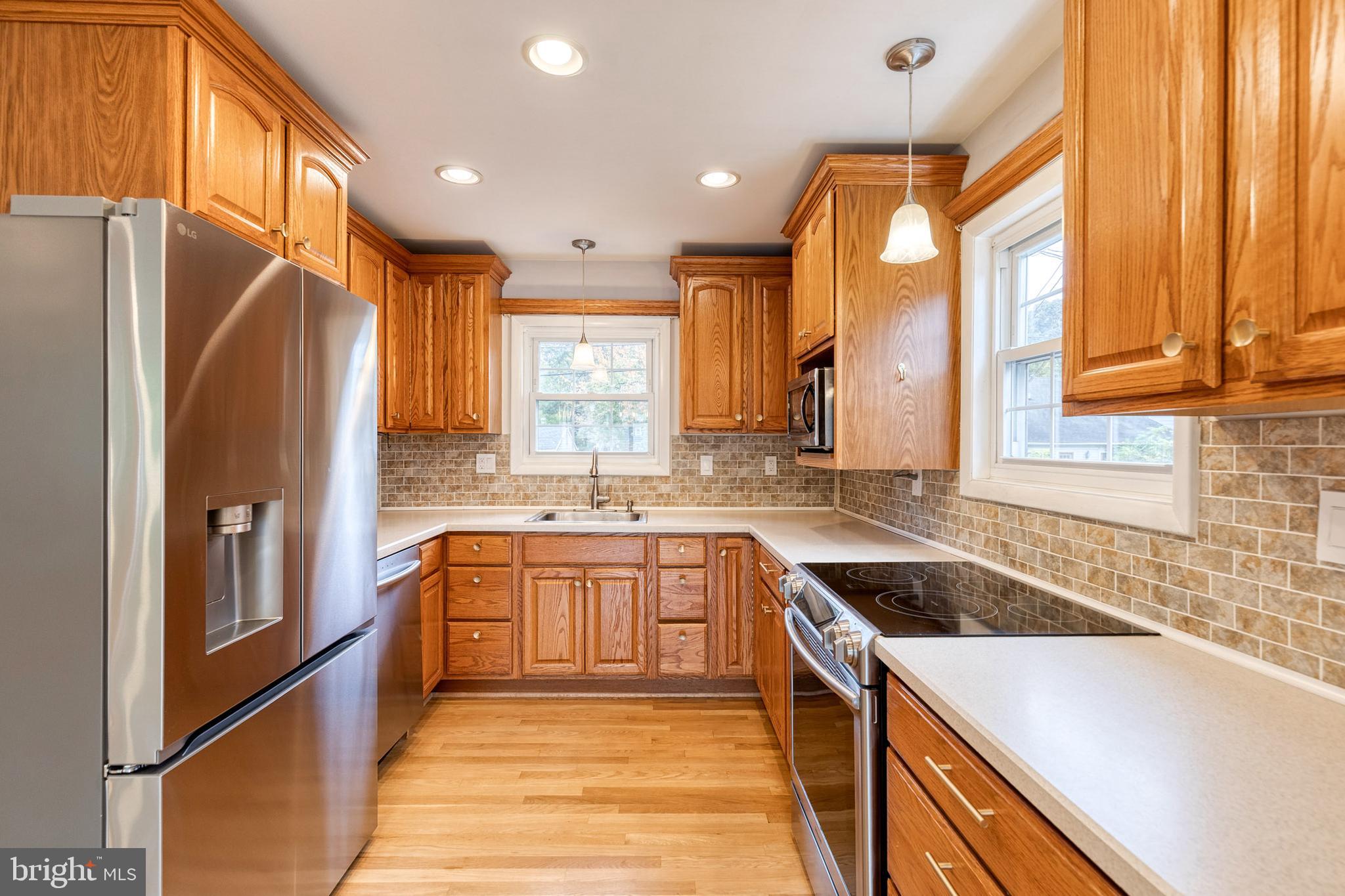 CARROLLTON MANOR - Residential Lease