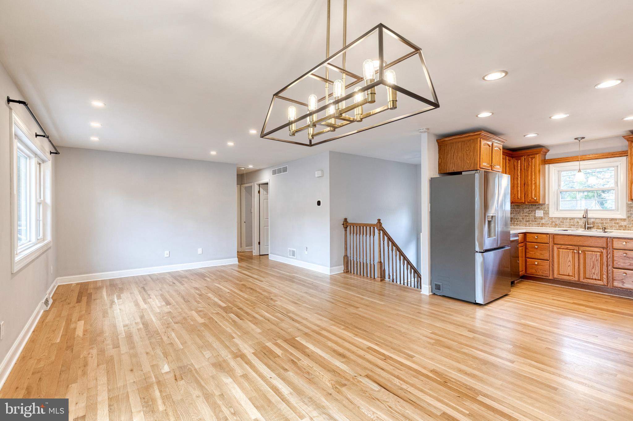 CARROLLTON MANOR - Residential Lease