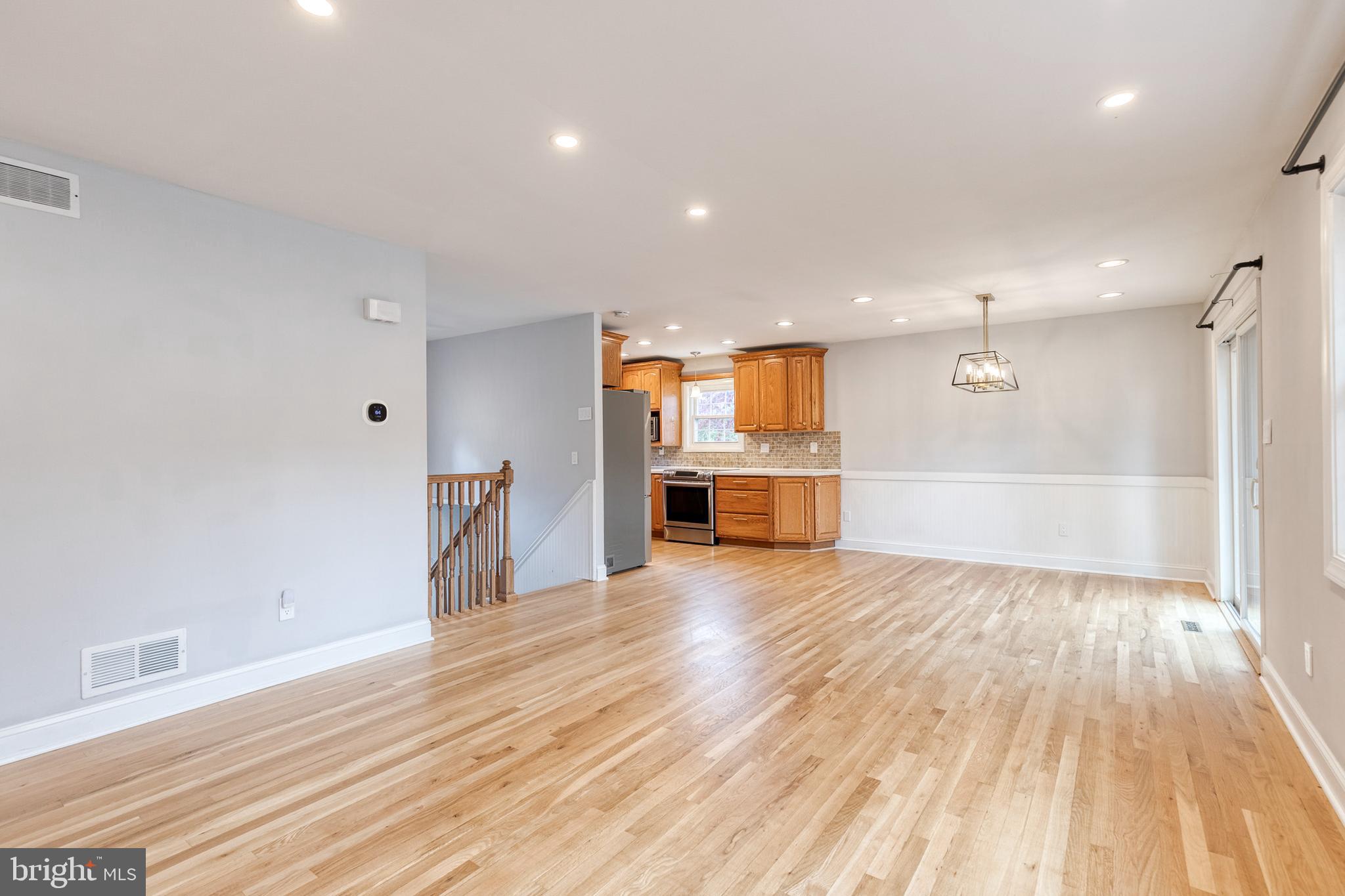 CARROLLTON MANOR - Residential Lease