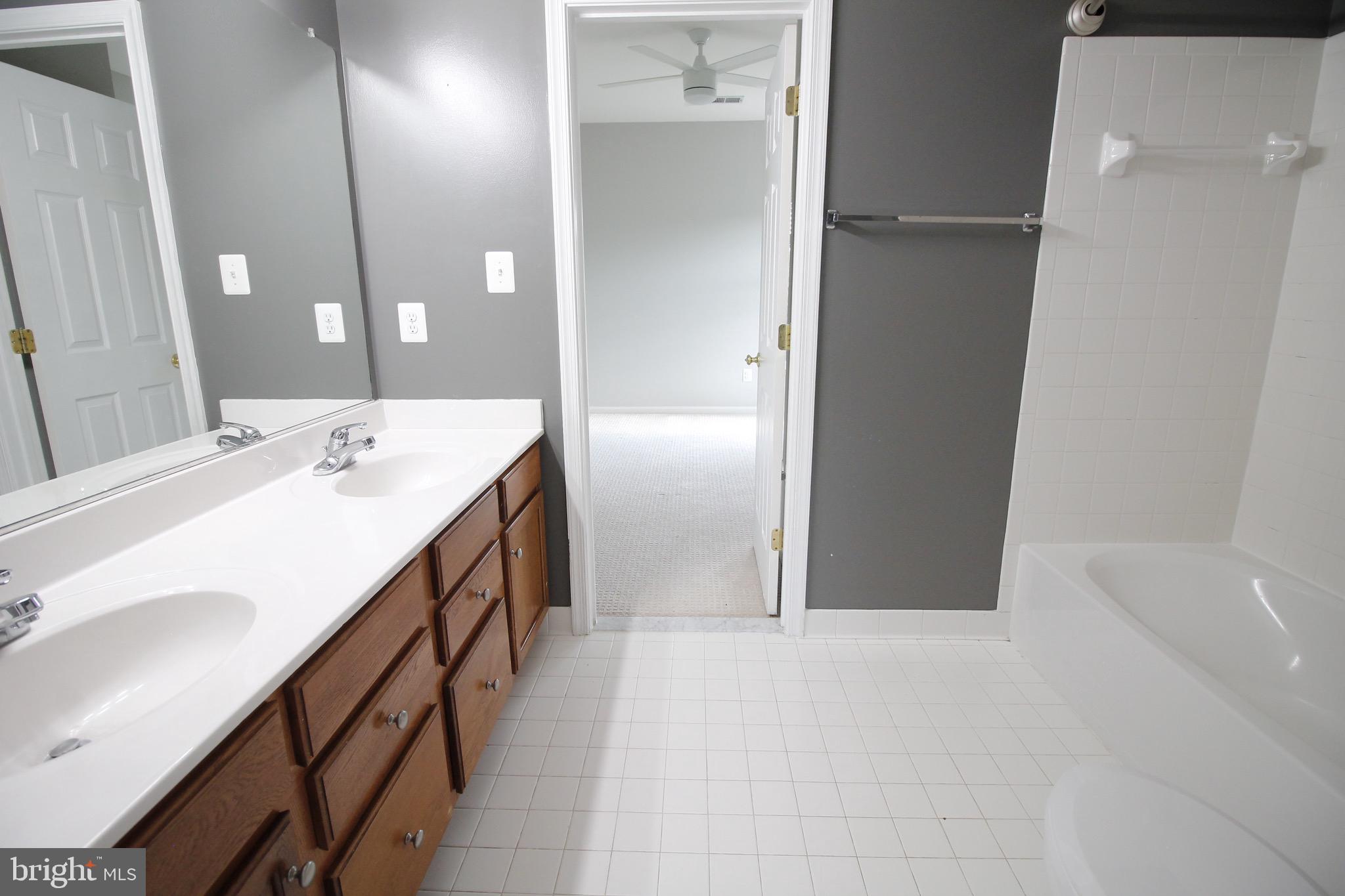 JAMISONS FARM - Residential Lease