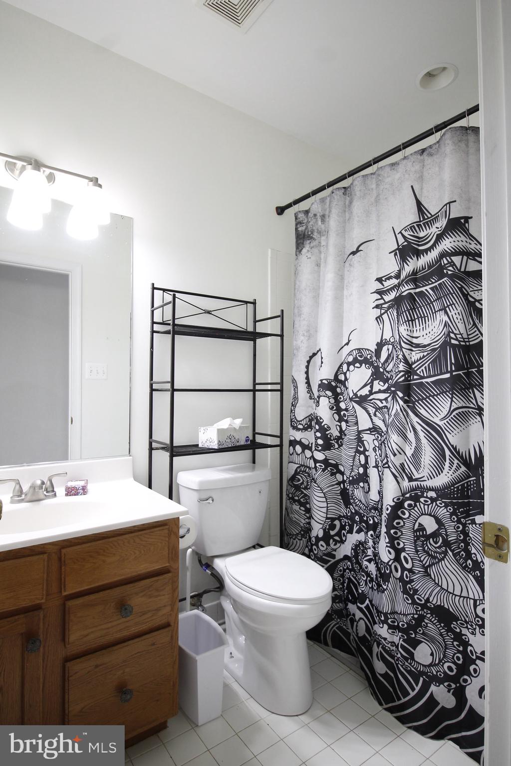 JAMISONS FARM - Residential Lease