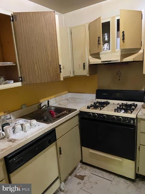 THE MEADOWS - Residential