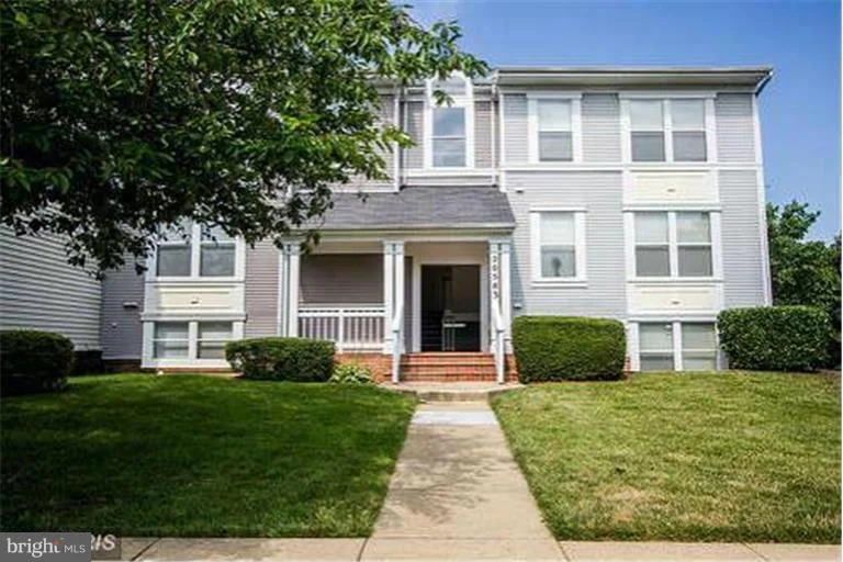 Listing photo #1