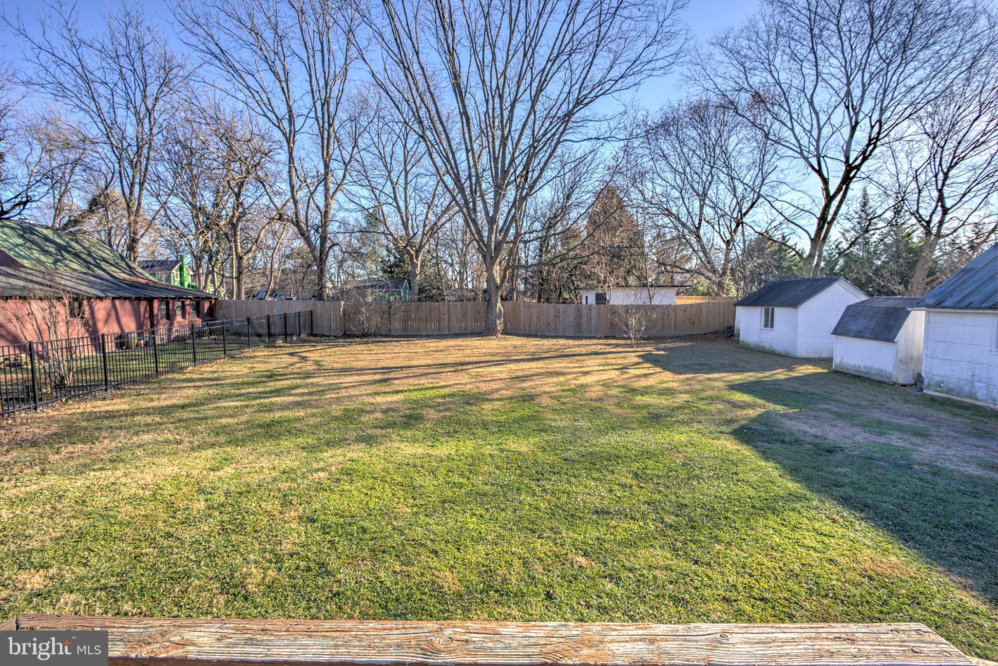 TOWN OF ROUND HILL - Residential