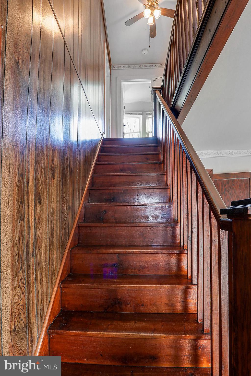 TOWN OF ROUND HILL - Residential