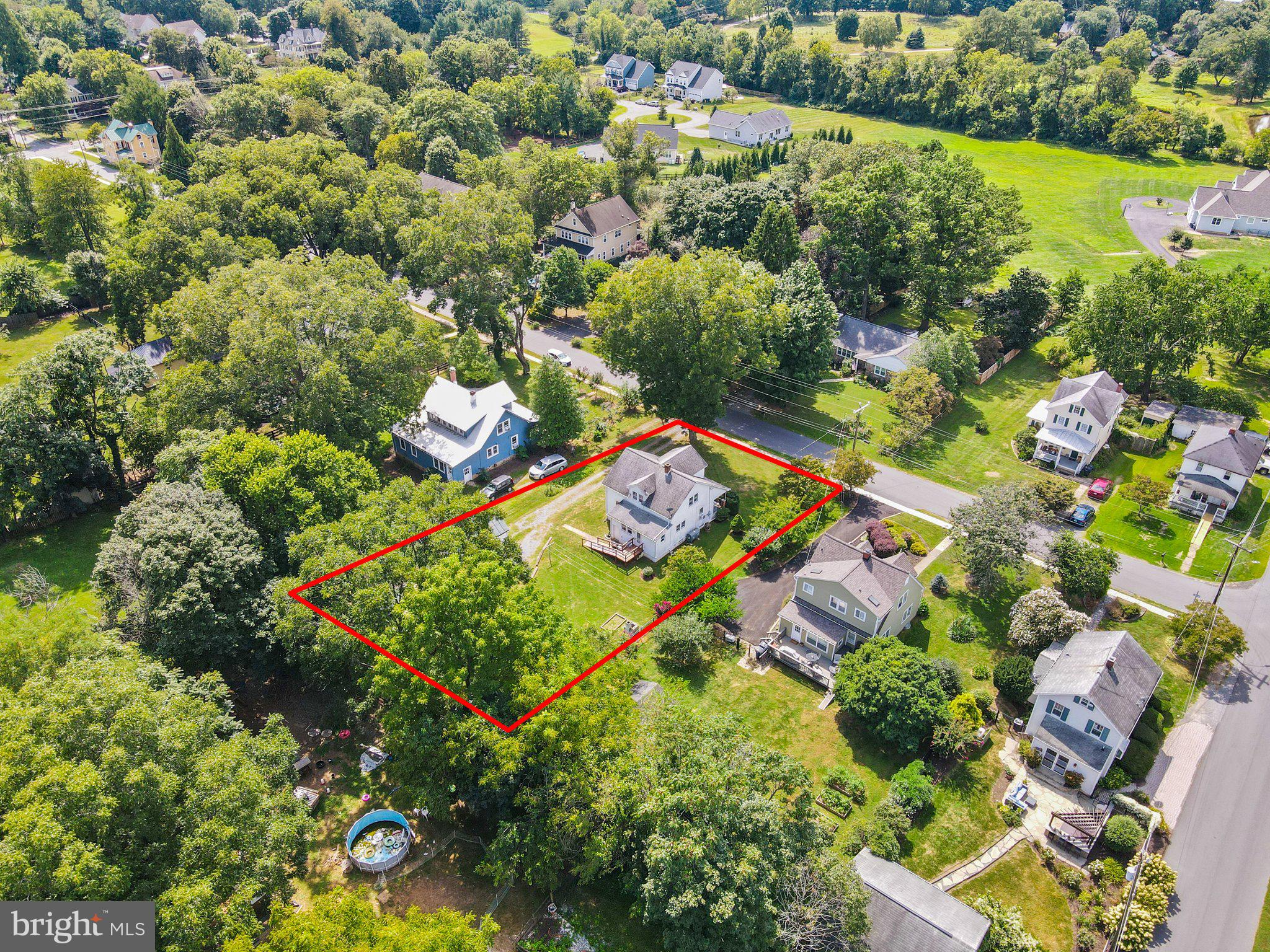 TOWN OF ROUND HILL - Residential