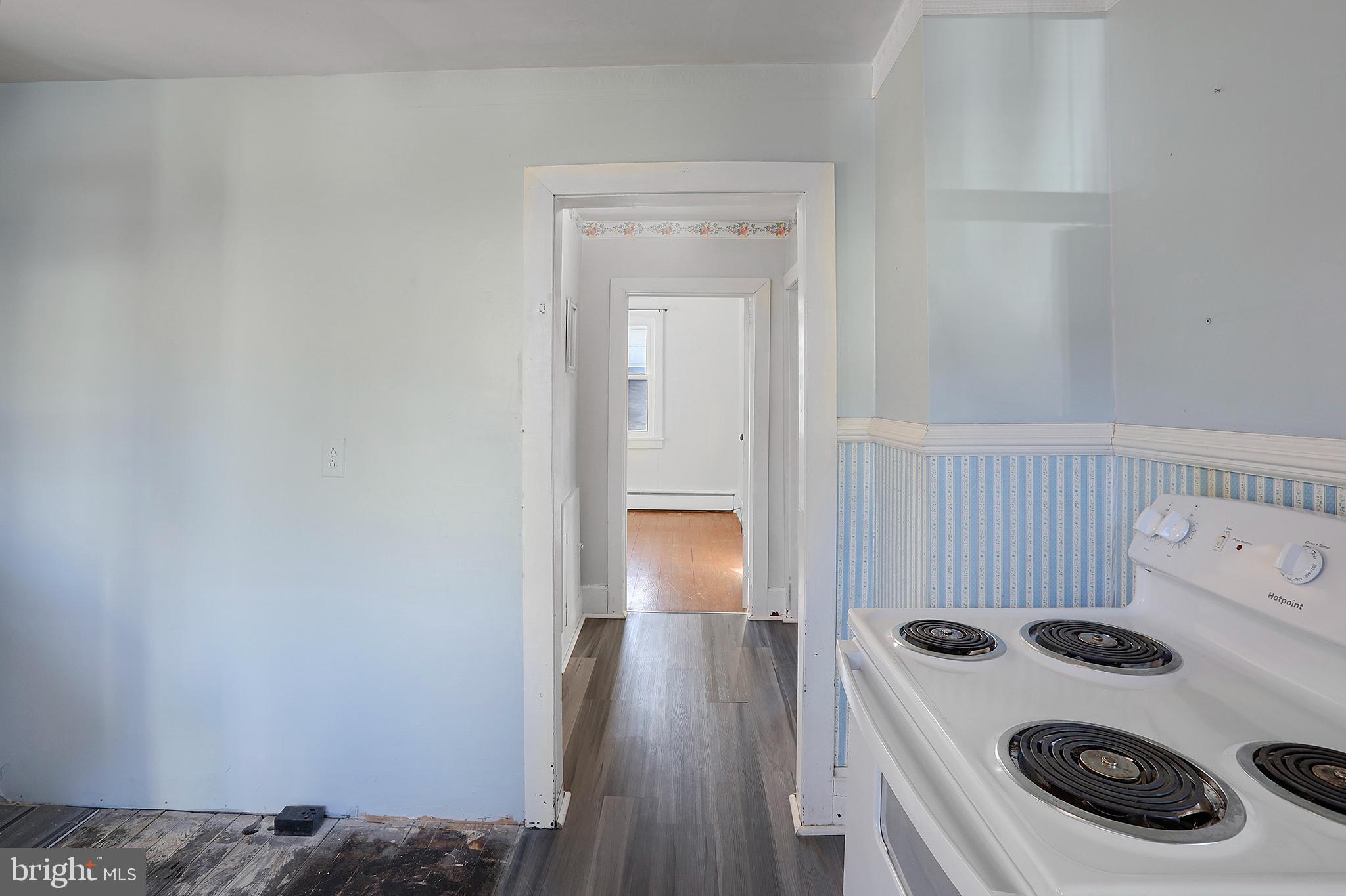 TOWN OF ROUND HILL - Residential