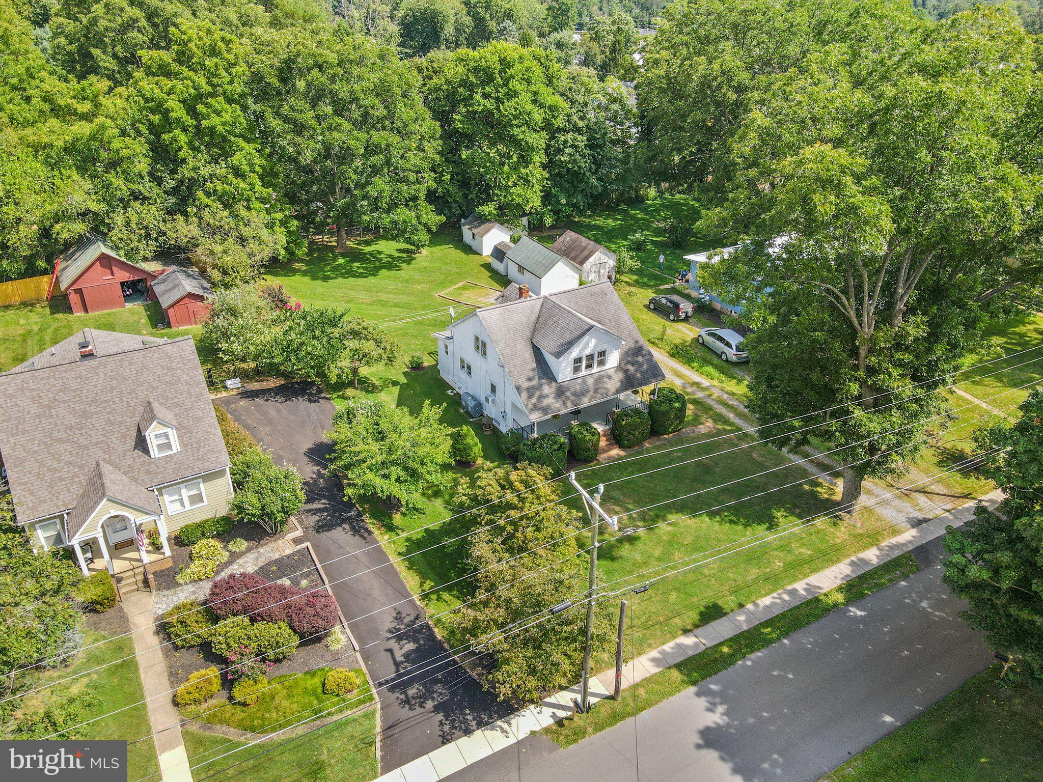 TOWN OF ROUND HILL - Residential