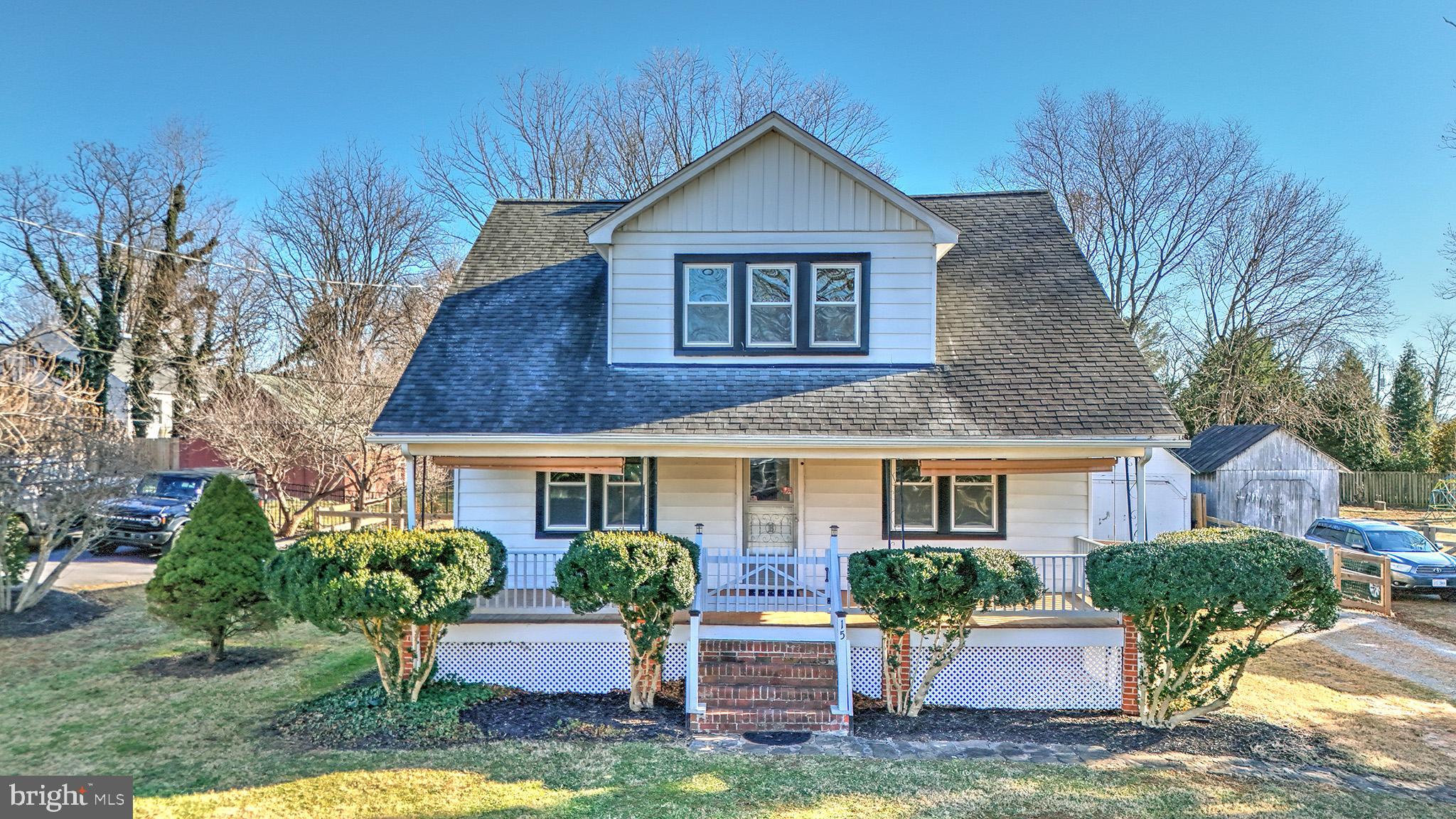 TOWN OF ROUND HILL - Residential