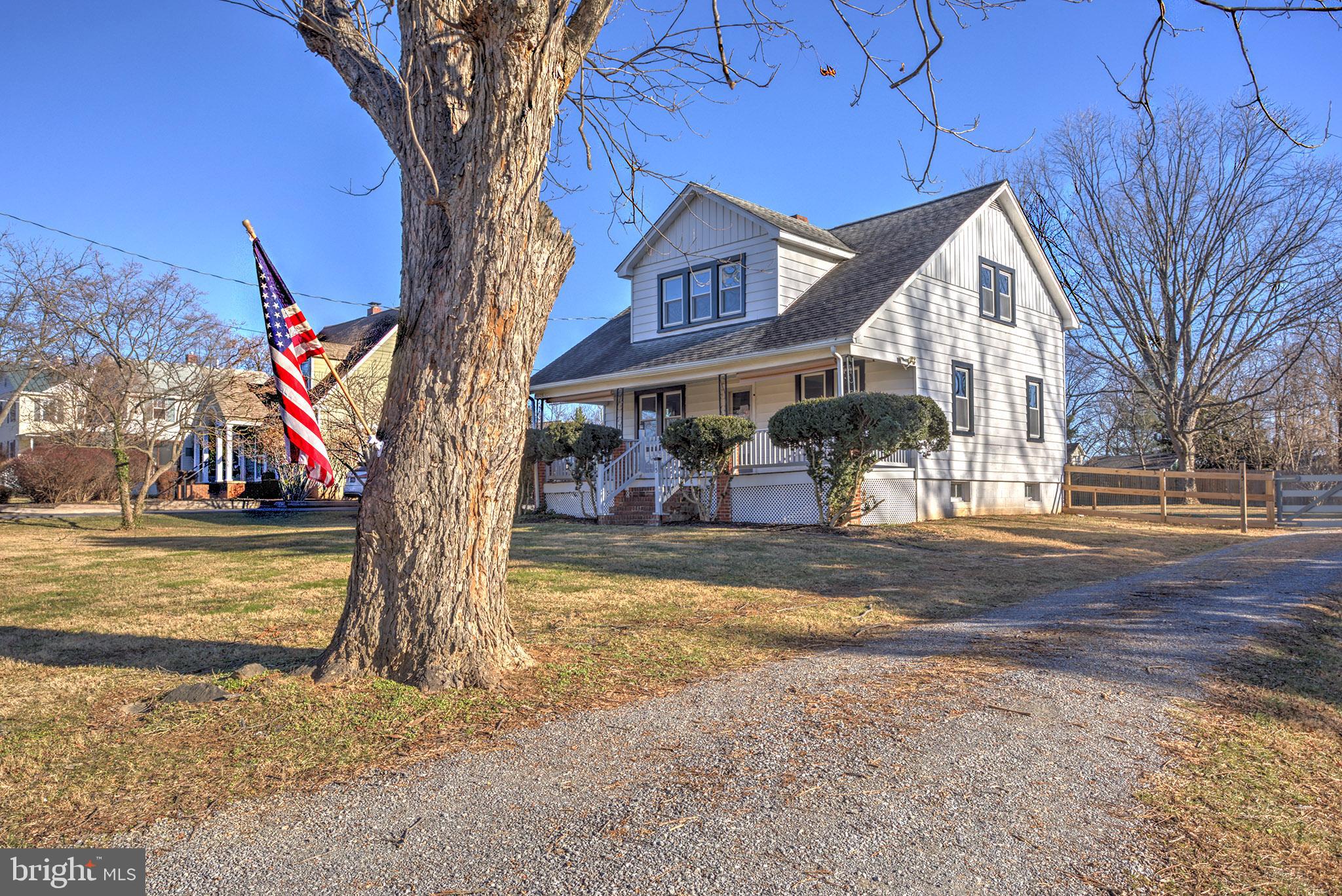 TOWN OF ROUND HILL - Residential
