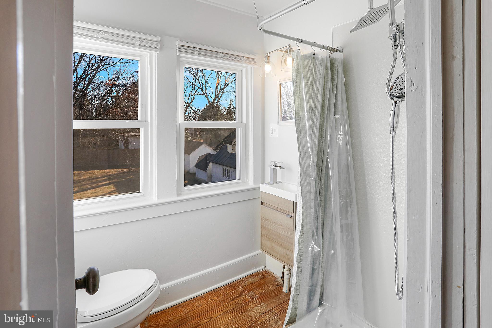 TOWN OF ROUND HILL - Residential