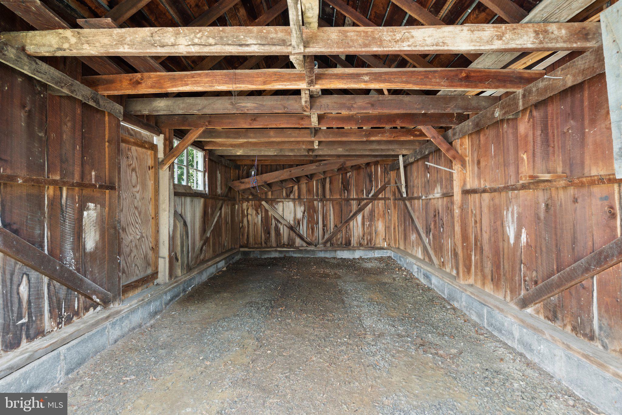 TOWN OF ROUND HILL - Residential