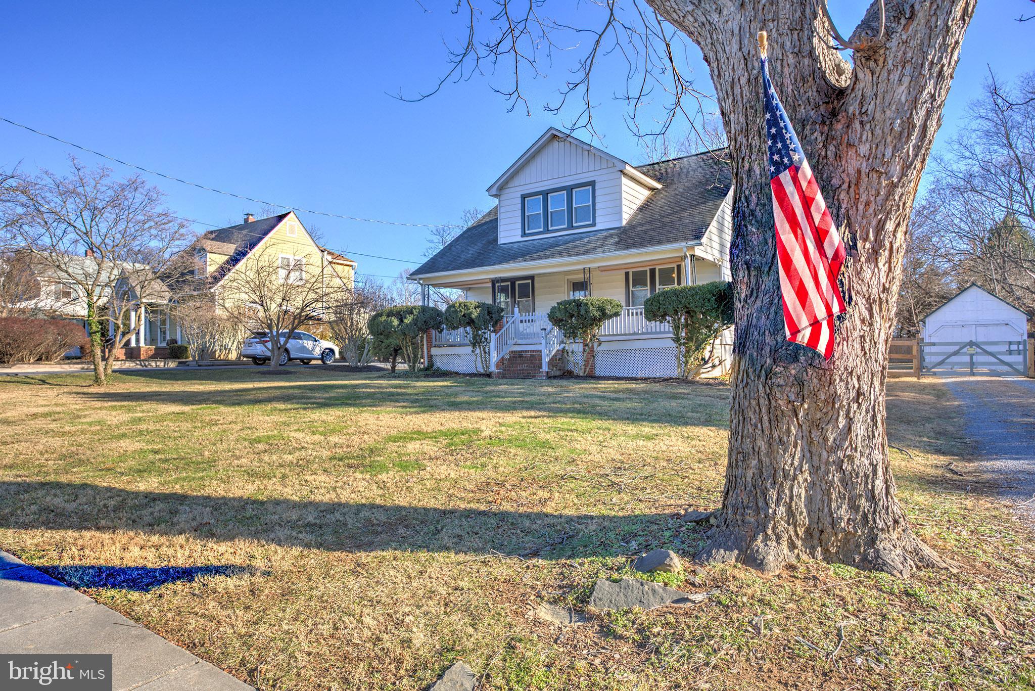 TOWN OF ROUND HILL - Residential