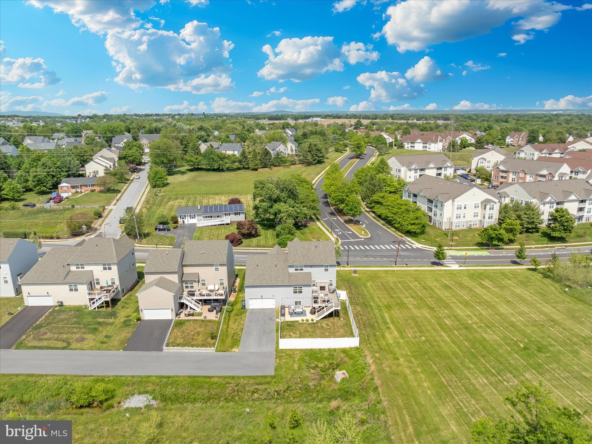 ROCKY SPRINGS RESERVE - Residential