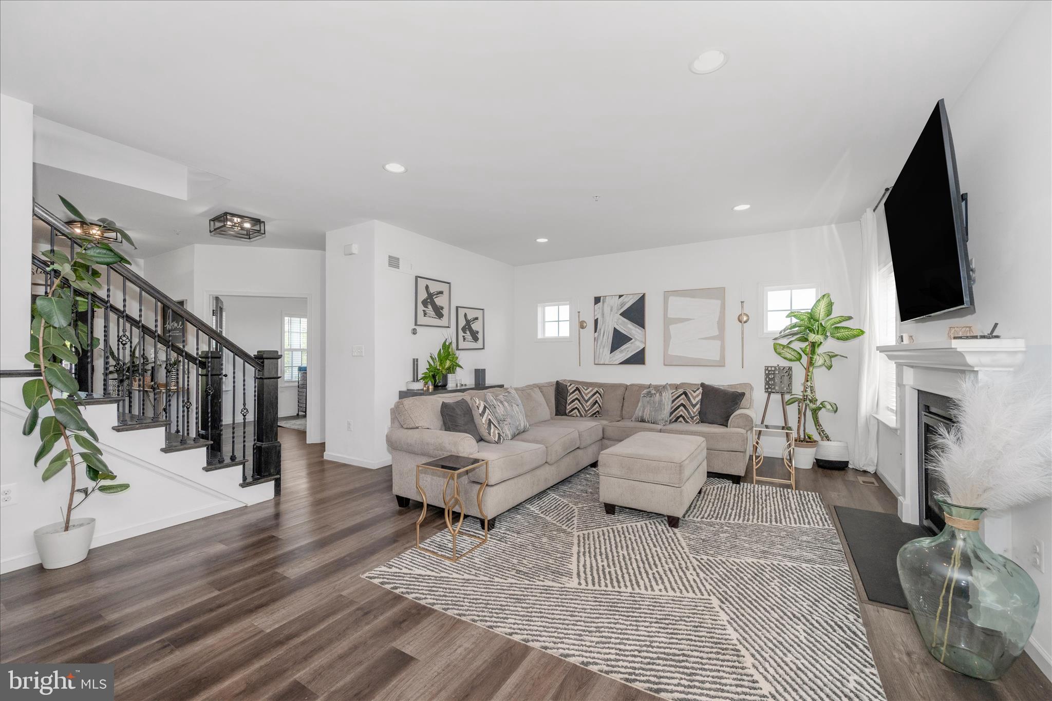 ROCKY SPRINGS RESERVE - Residential