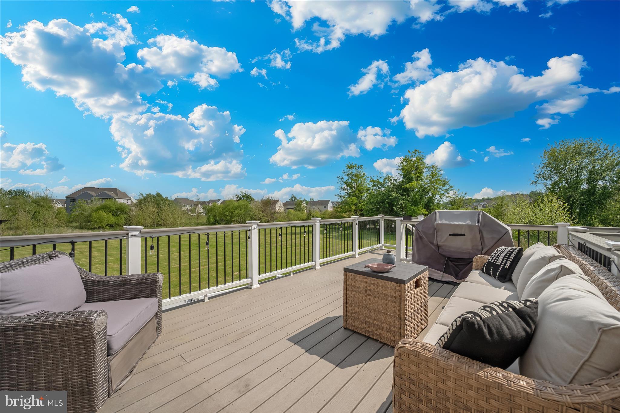 ROCKY SPRINGS RESERVE - Residential