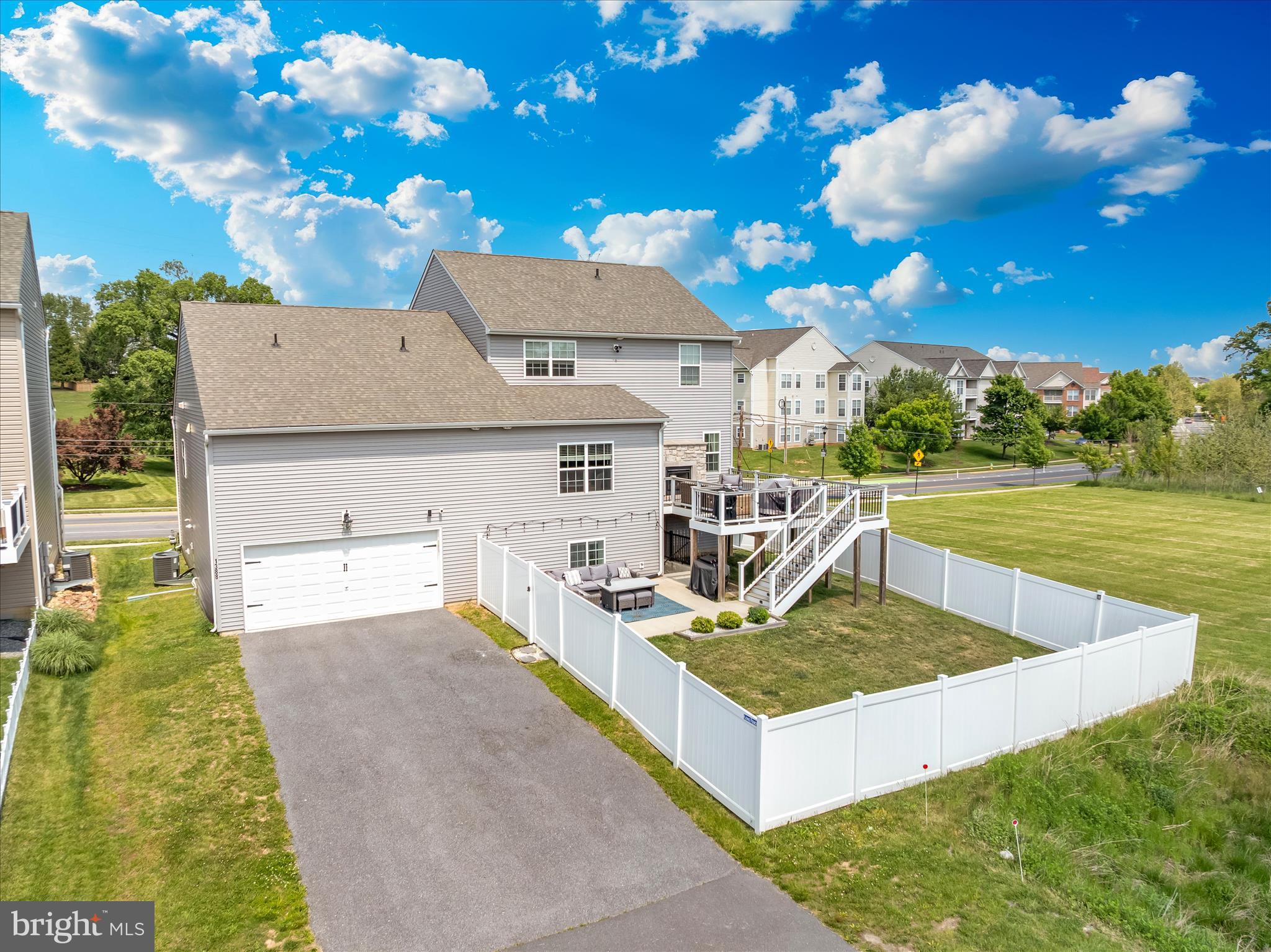 ROCKY SPRINGS RESERVE - Residential