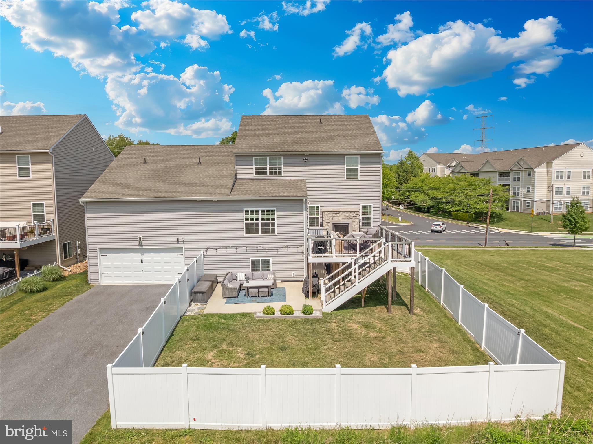 ROCKY SPRINGS RESERVE - Residential